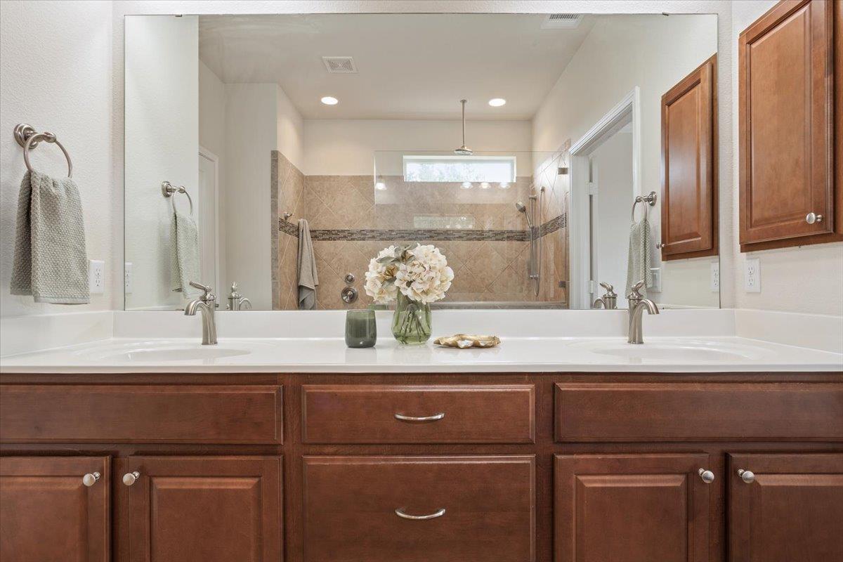 905 Mount Locke Ct, Georgetown, TX 78633