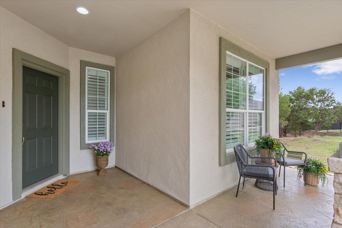 905 Mount Locke Ct, Georgetown, TX 78633