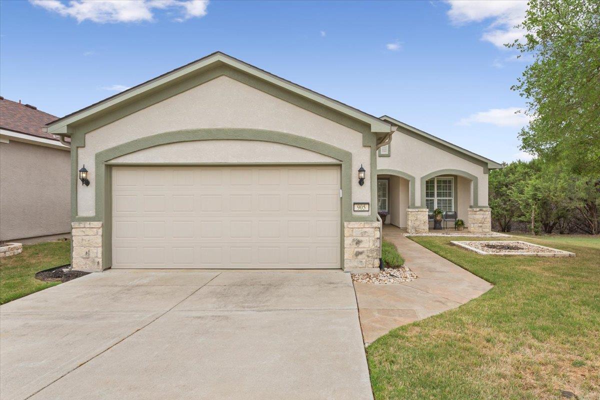 905 Mount Locke Ct, Georgetown, TX 78633