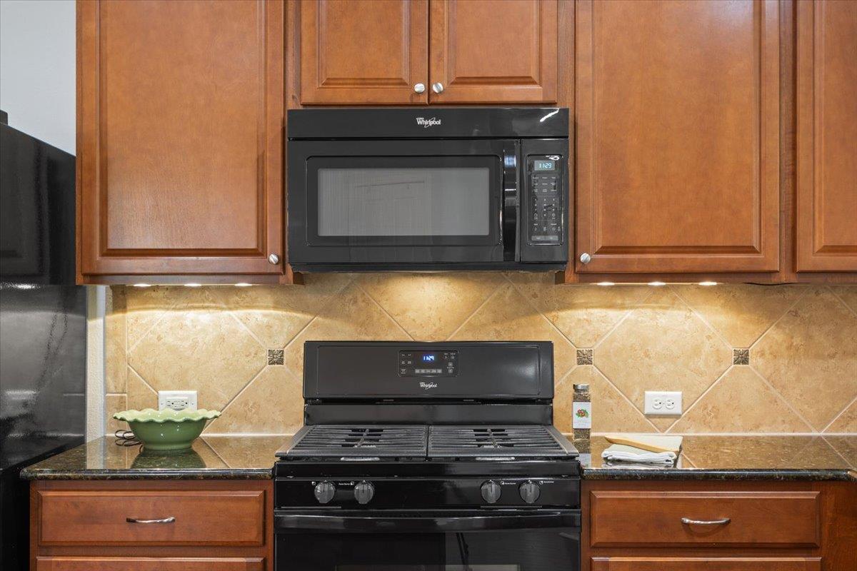 905 Mount Locke Ct, Georgetown, TX 78633