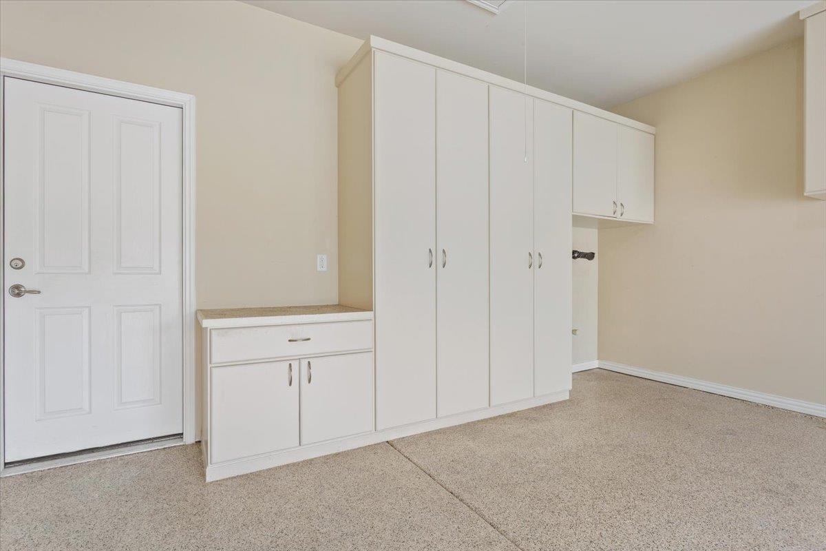 905 Mount Locke Ct, Georgetown, TX 78633