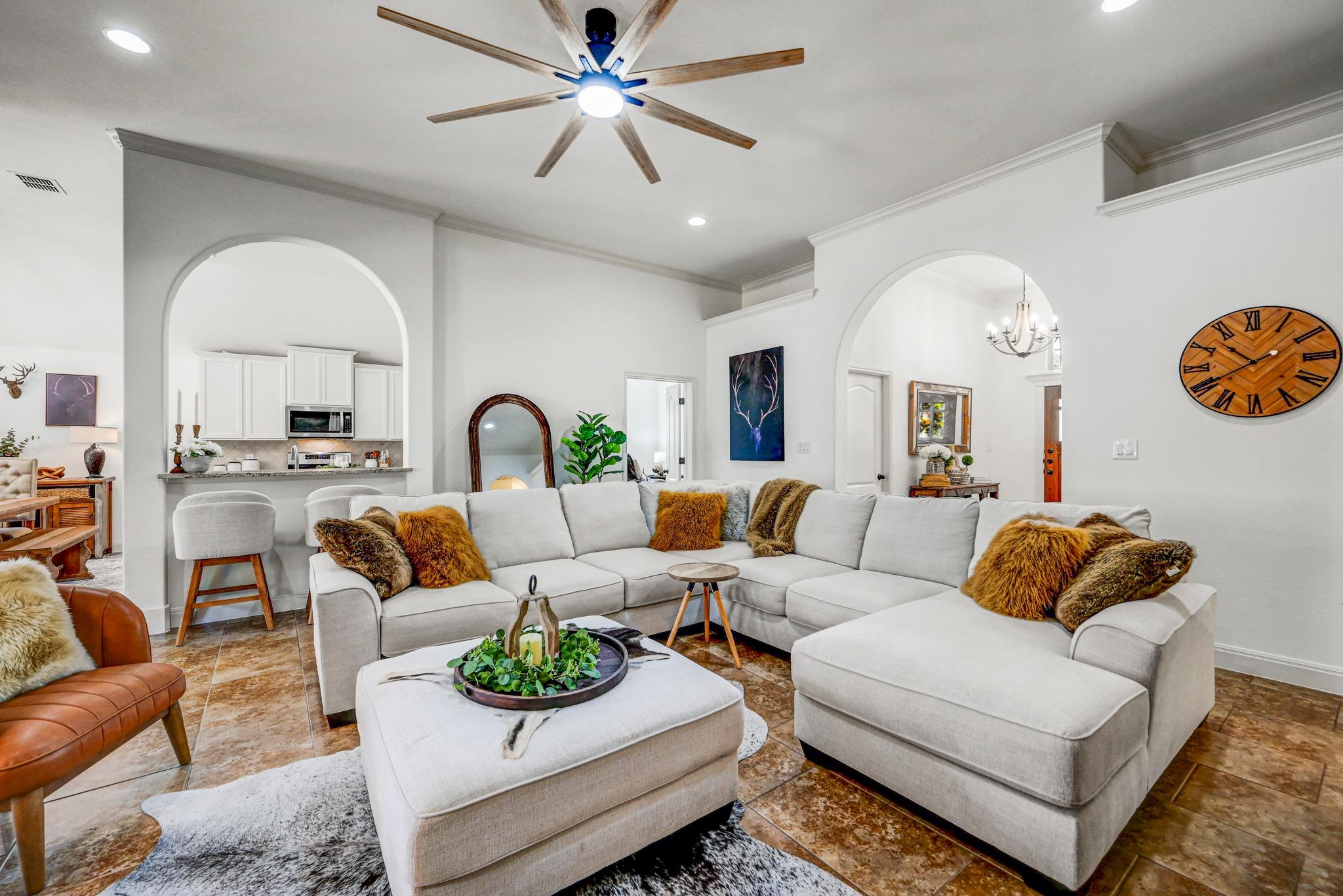 1 Sunset Cir, Wimberley, TX 78676