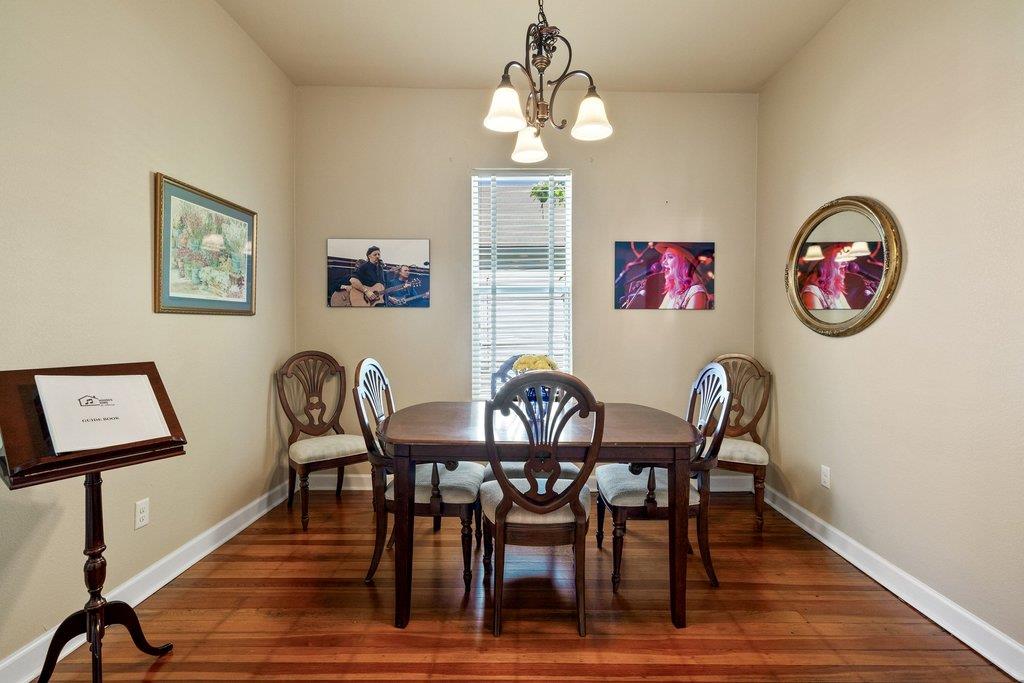 314 and 312 W 3rd St, Taylor, TX 76574