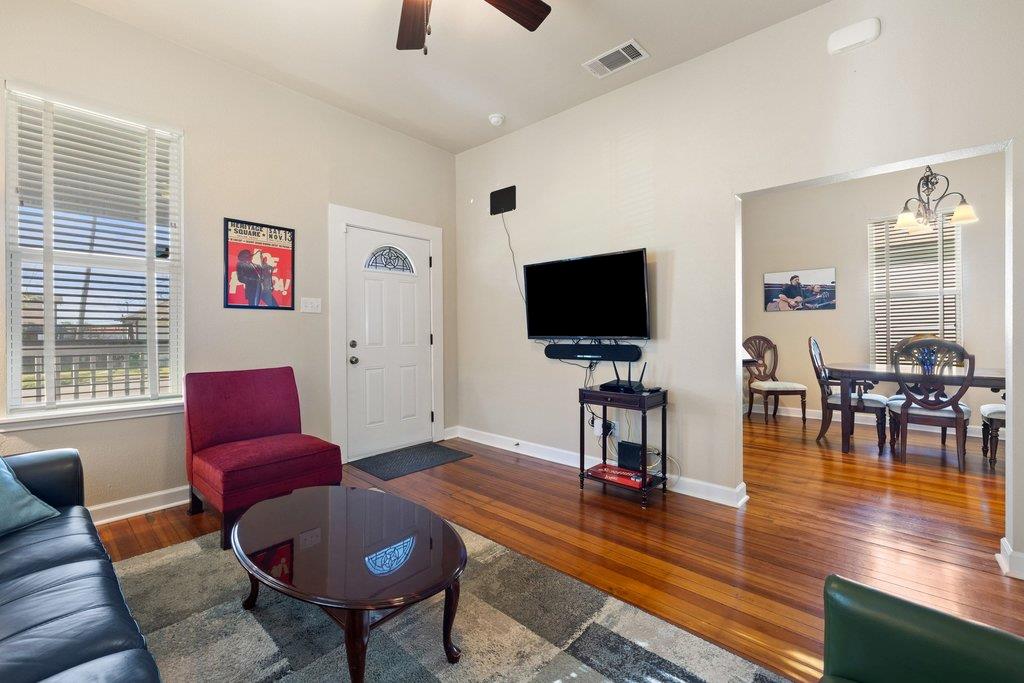 314 and 312 W 3rd St, Taylor, TX 76574