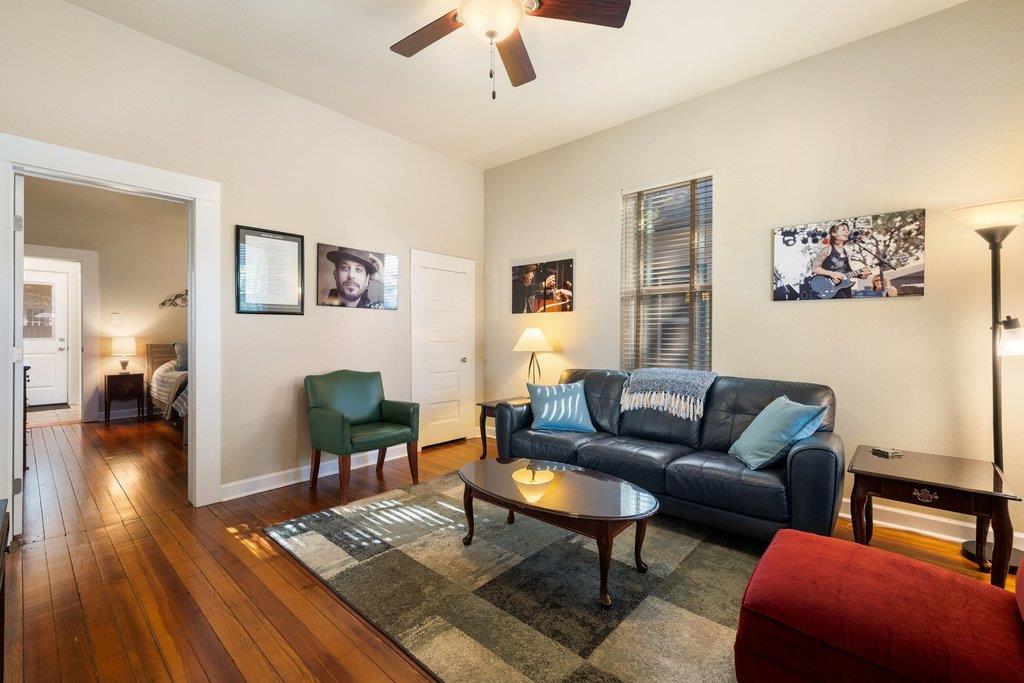 314 and 312 W 3rd St, Taylor, TX 76574