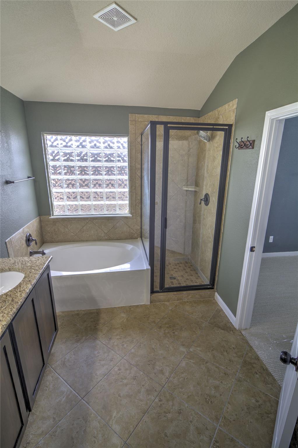 9921 Stratus Dr, Dripping Springs, TX 78620