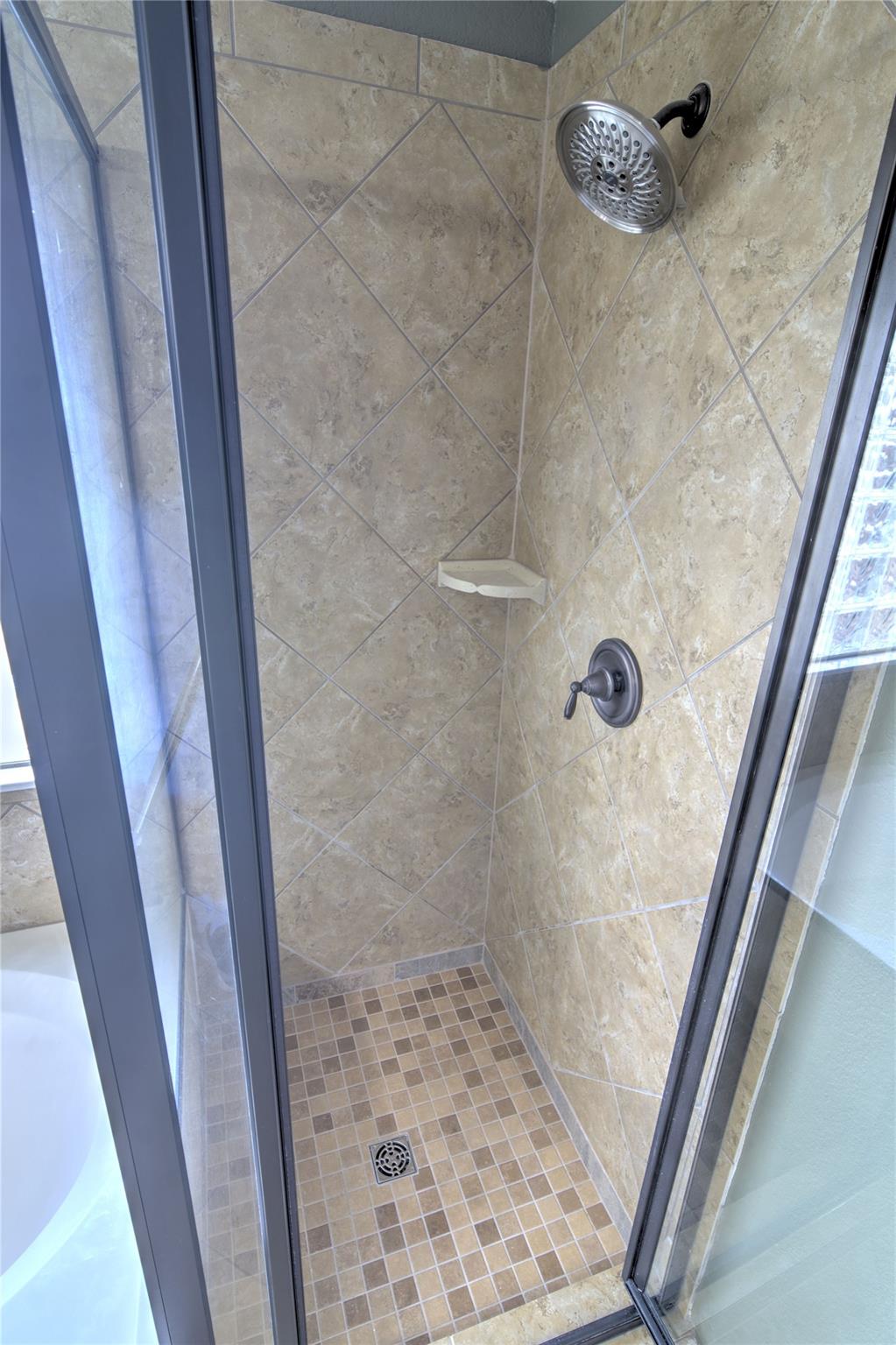 9921 Stratus Dr, Dripping Springs, TX 78620