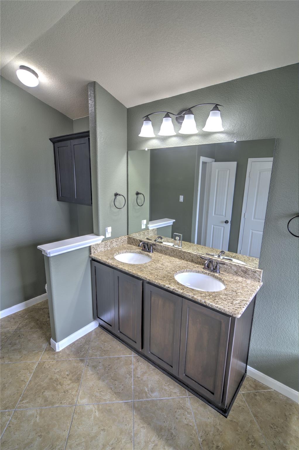 9921 Stratus Dr, Dripping Springs, TX 78620