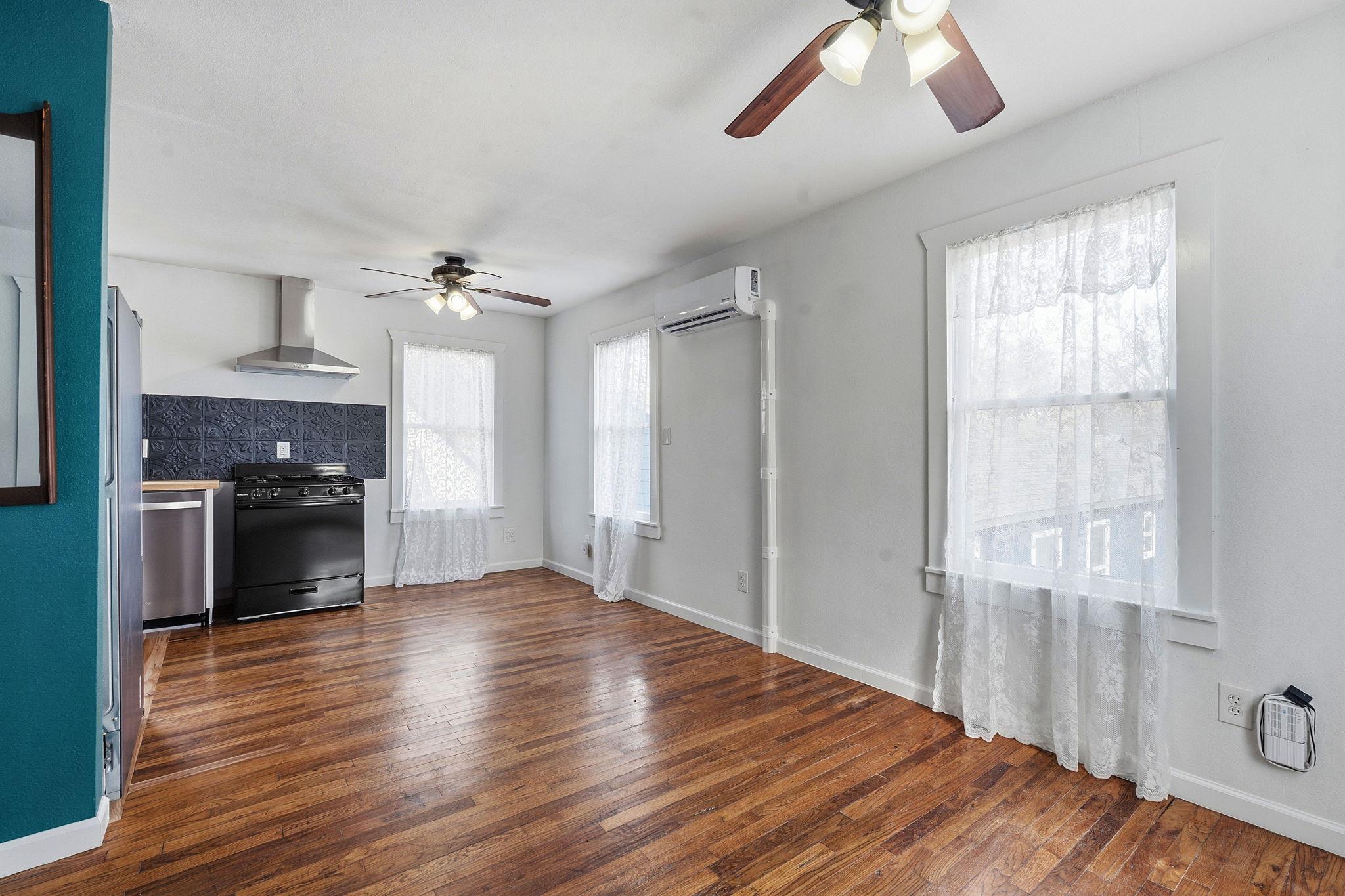 1148 Gunter St # B, Austin, TX 78721