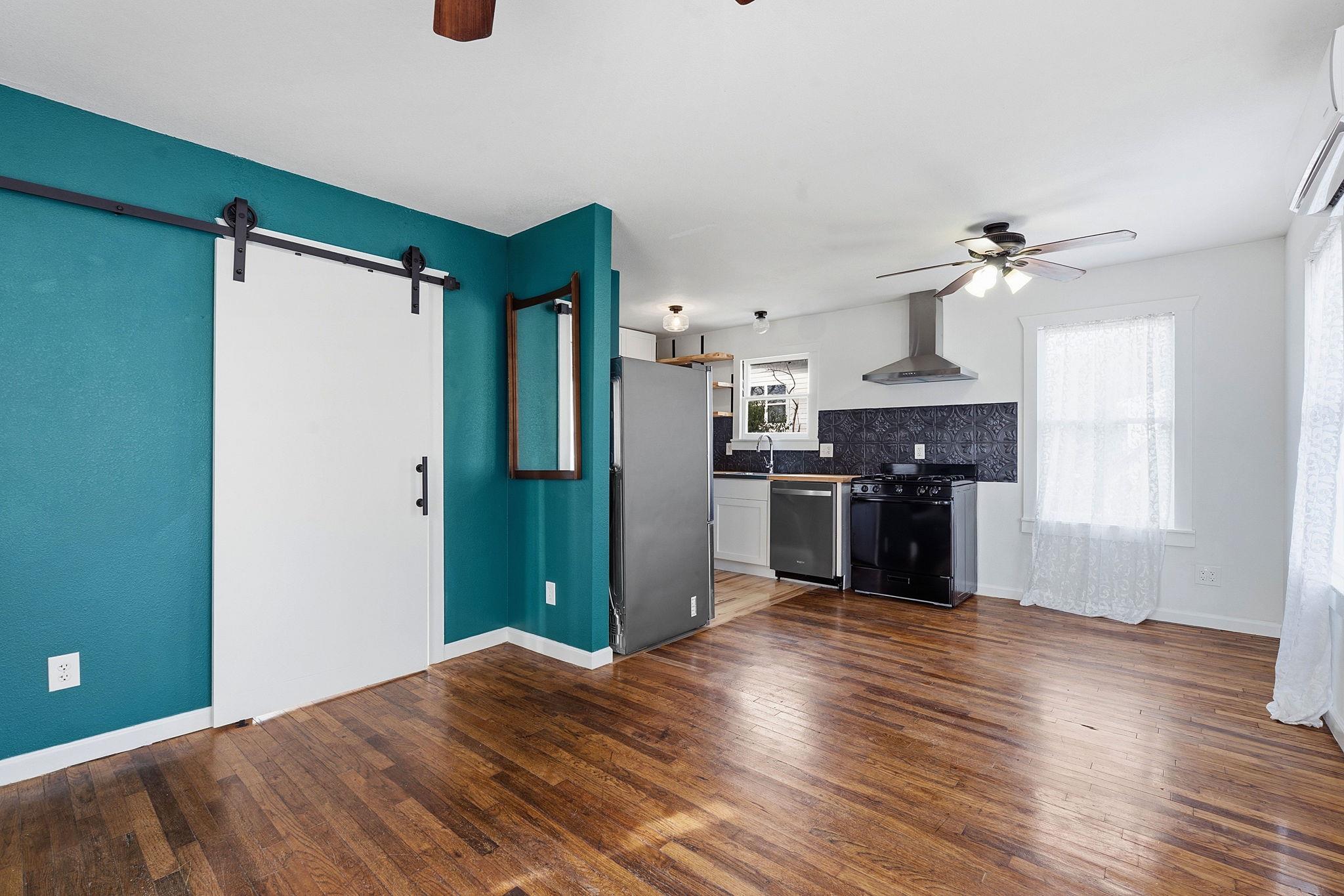 1148 Gunter St # B, Austin, TX 78721