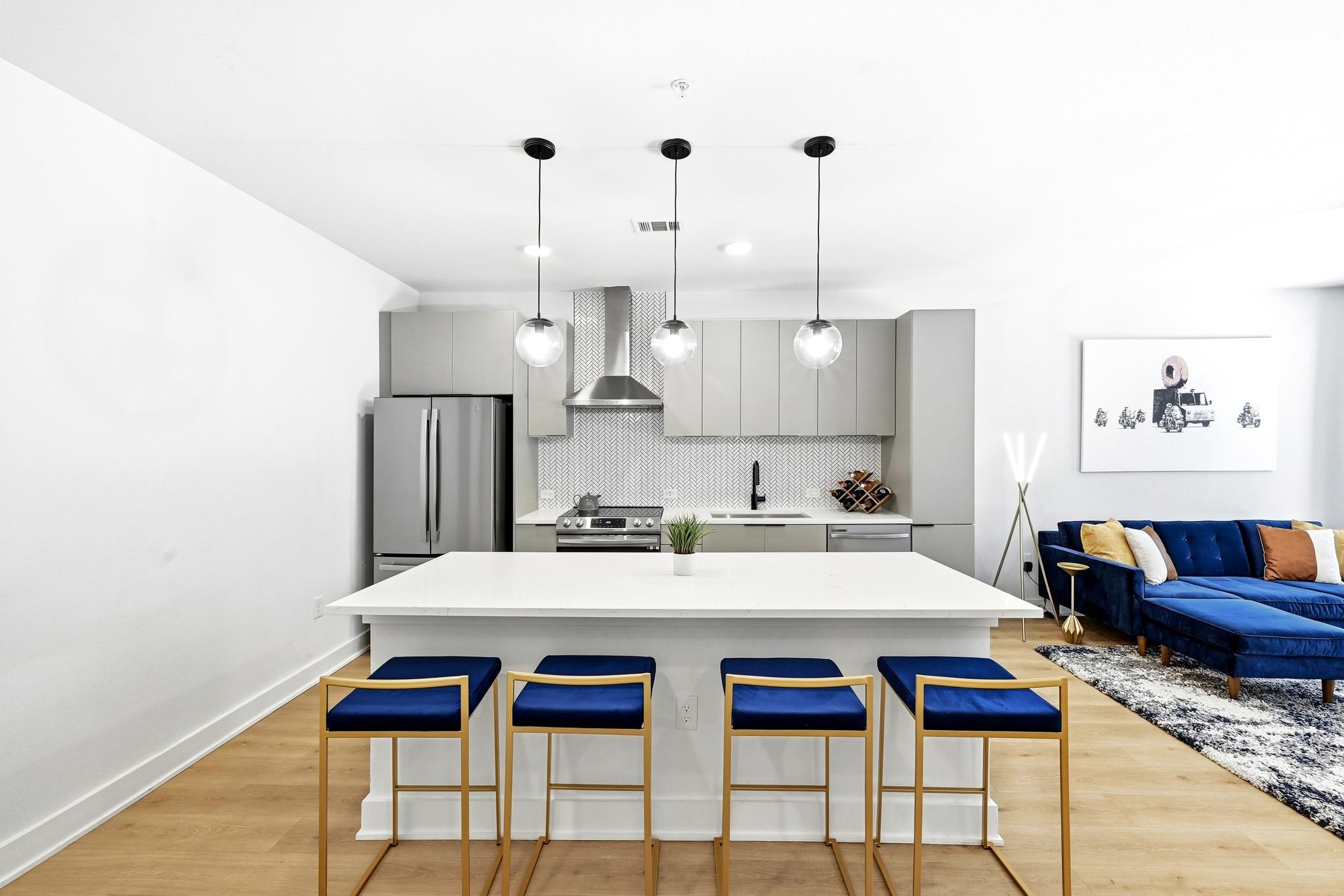 2500 Longview St # 103, Austin, TX 78705