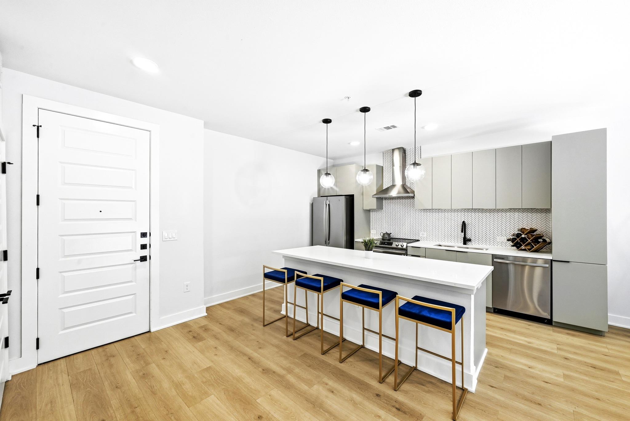 2500 Longview St # 103, Austin, TX 78705