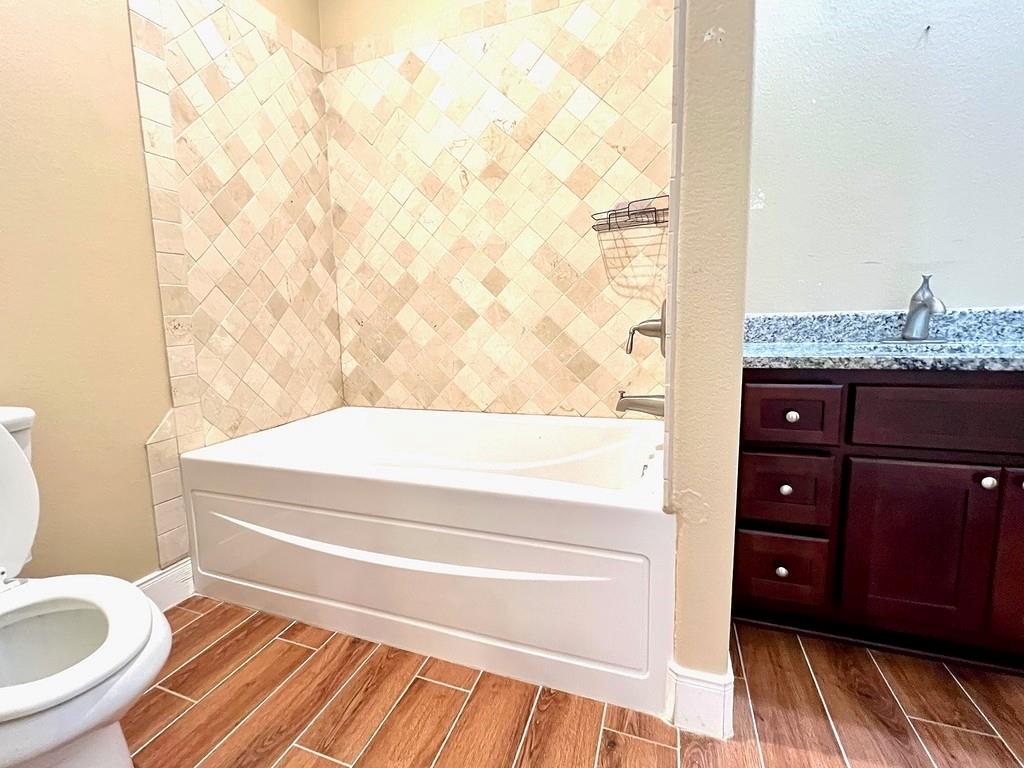 1417 W State Highway 71 # E, La Grange, TX 78945