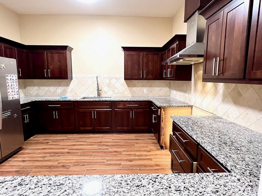 1417 W State Highway 71 # E, La Grange, TX 78945