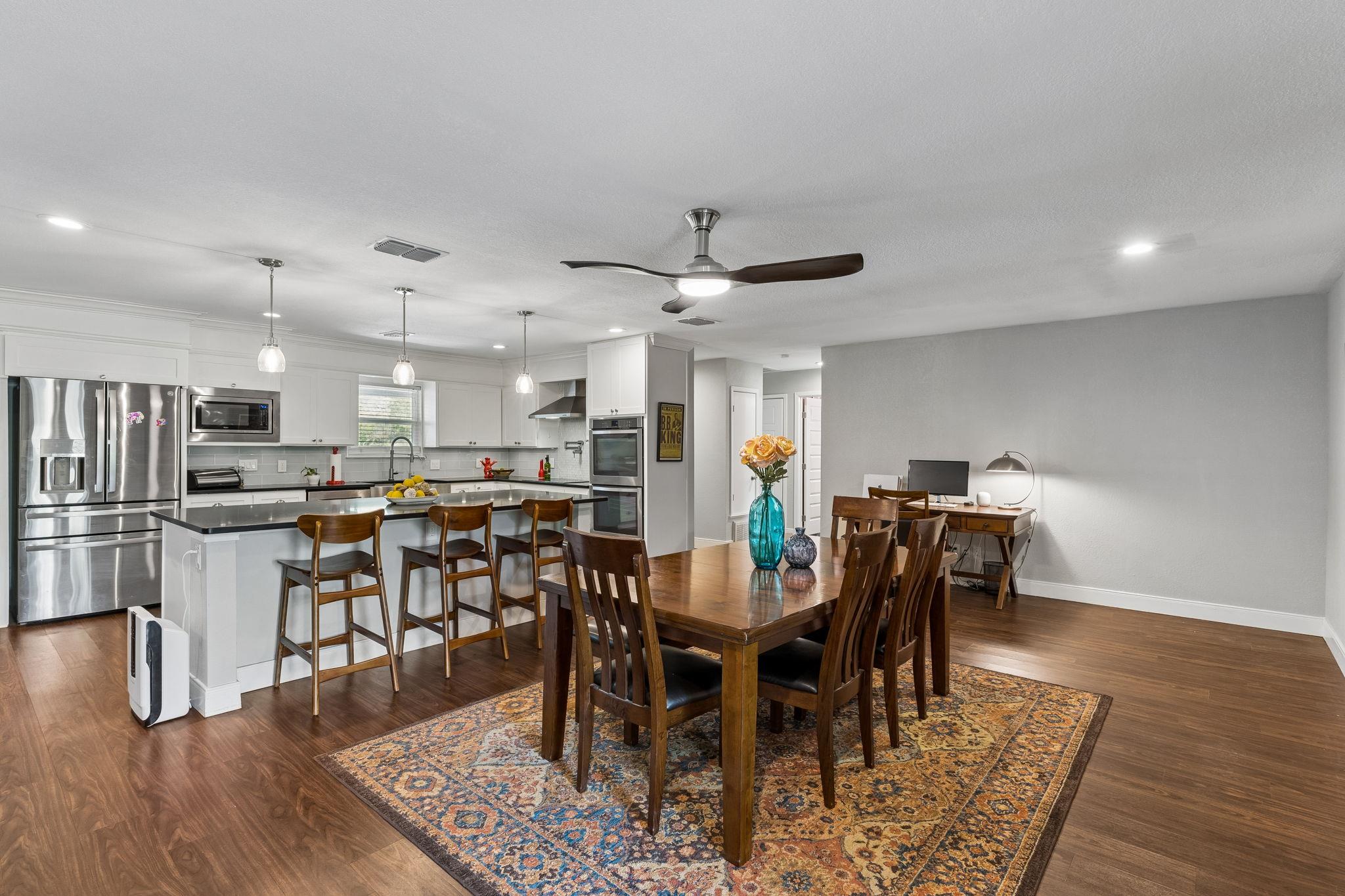 12747 Burson Dr, Manchaca, TX 78652