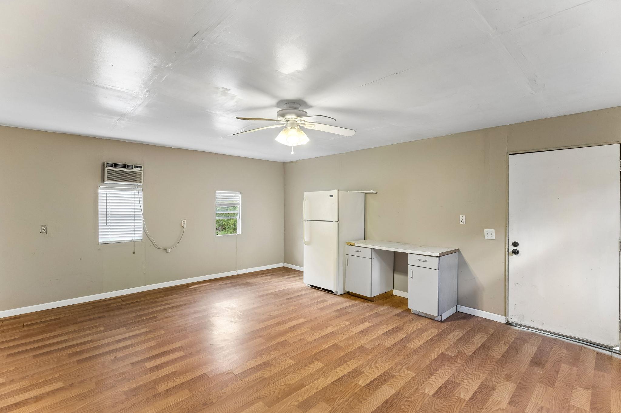 12747 Burson Dr, Manchaca, TX 78652