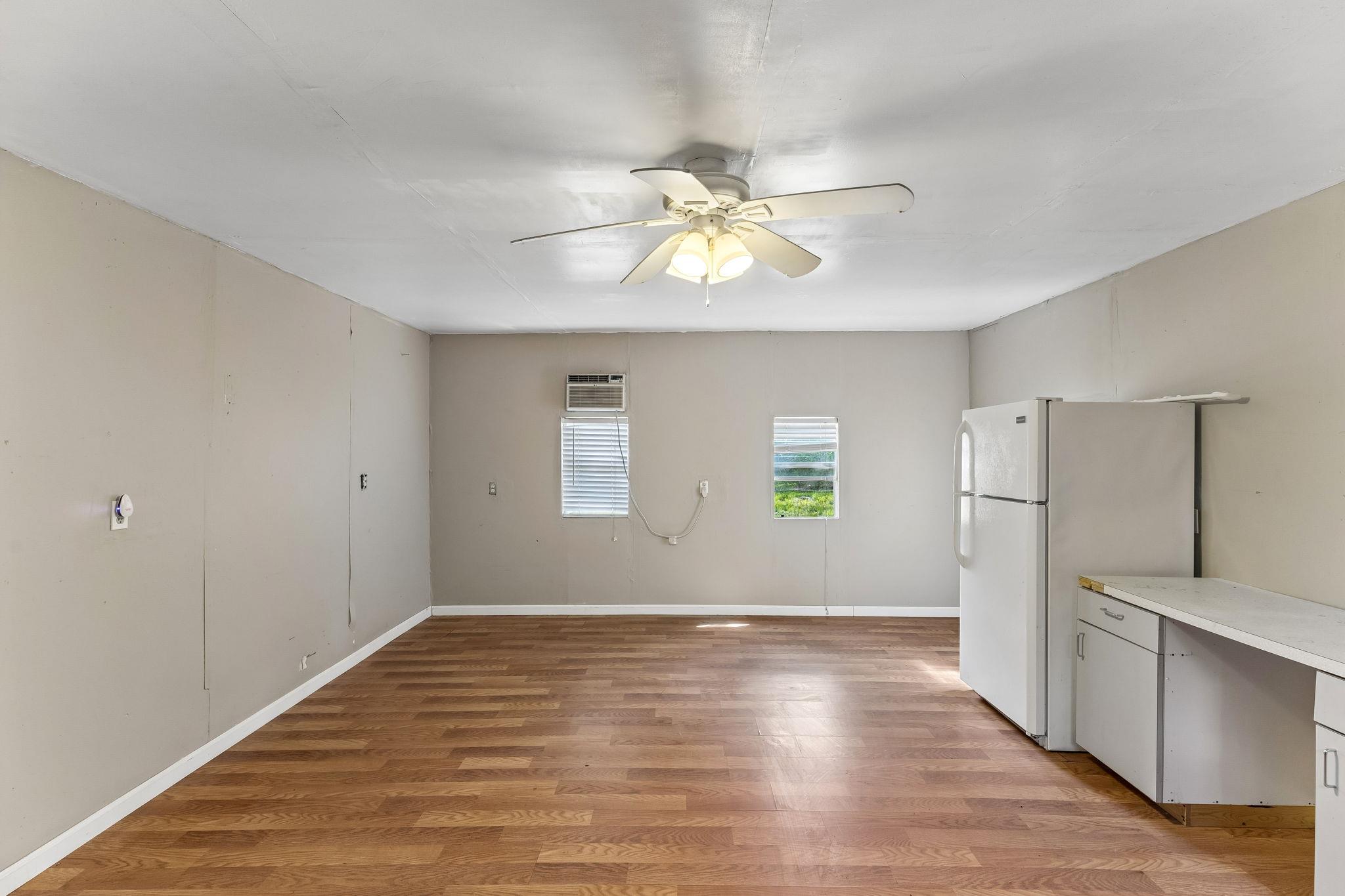 12747 Burson Dr, Manchaca, TX 78652