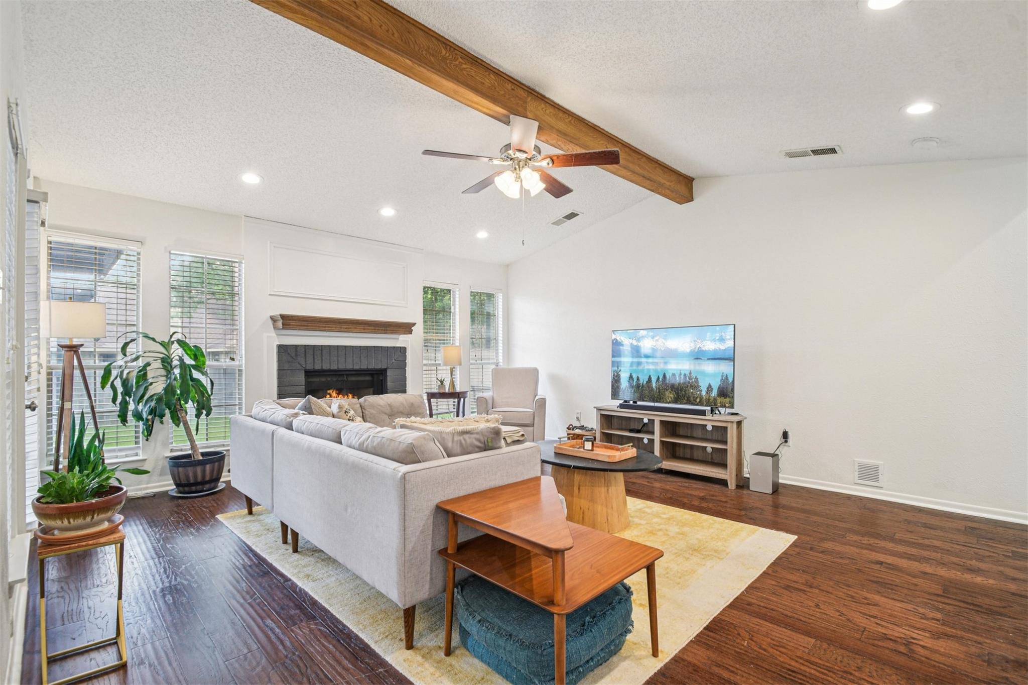 5833 Secrest Dr, Austin, TX 78759