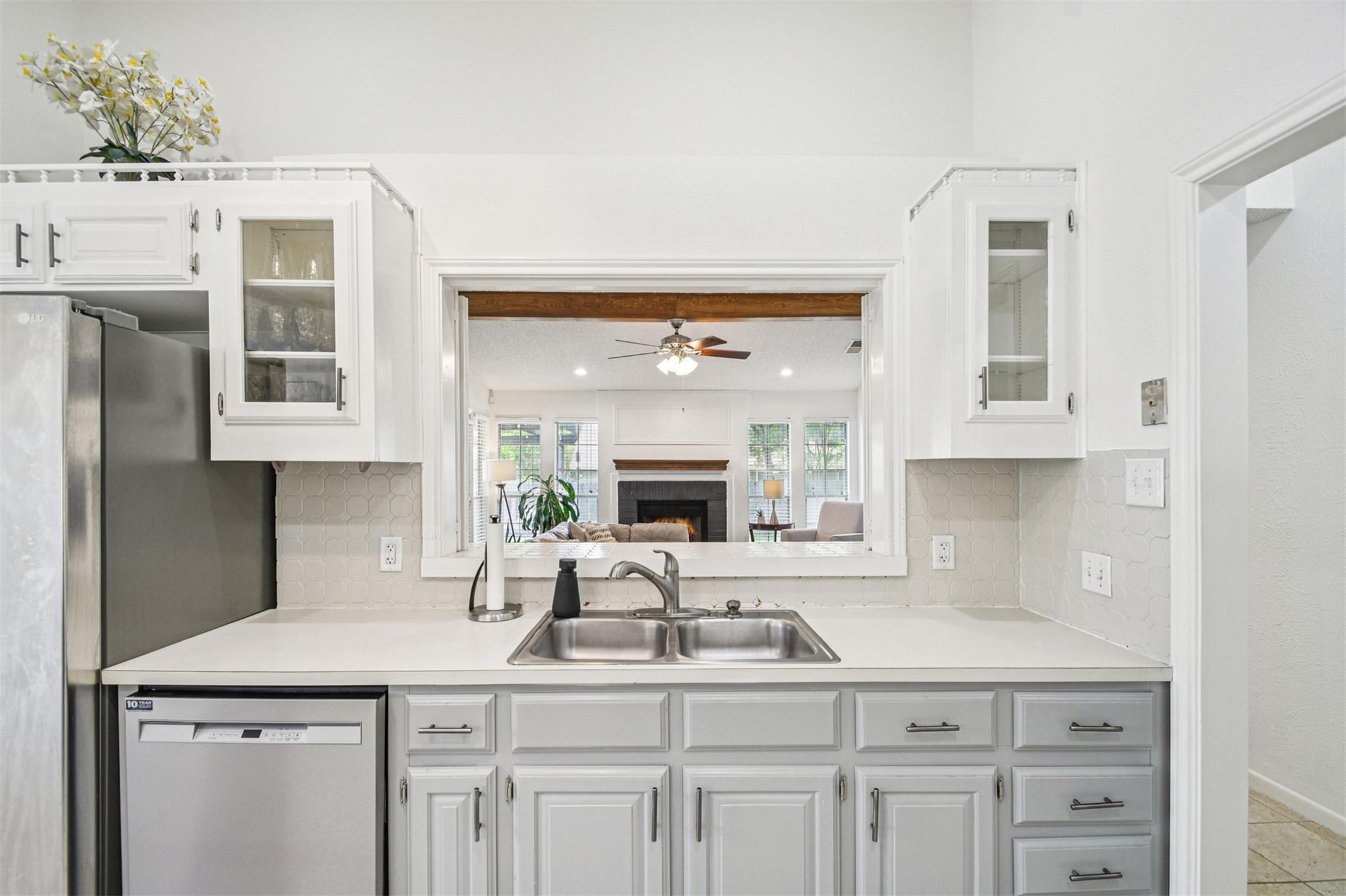 5833 Secrest Dr, Austin, TX 78759