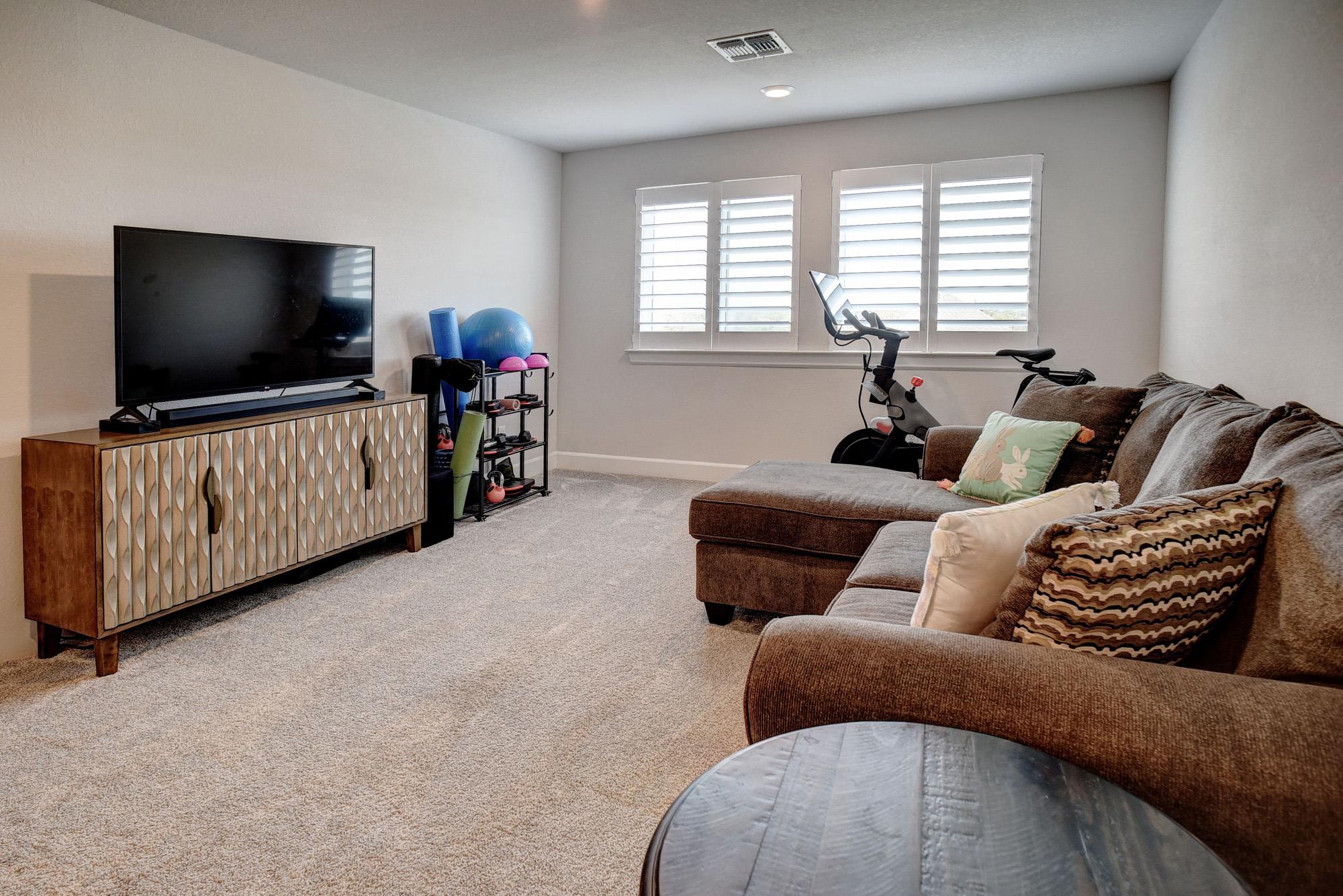 113 Cibolo Creek Loop, Bastrop, TX 78602