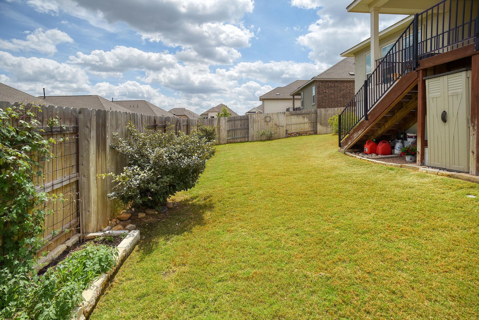 113 Cibolo Creek Loop, Bastrop, TX 78602