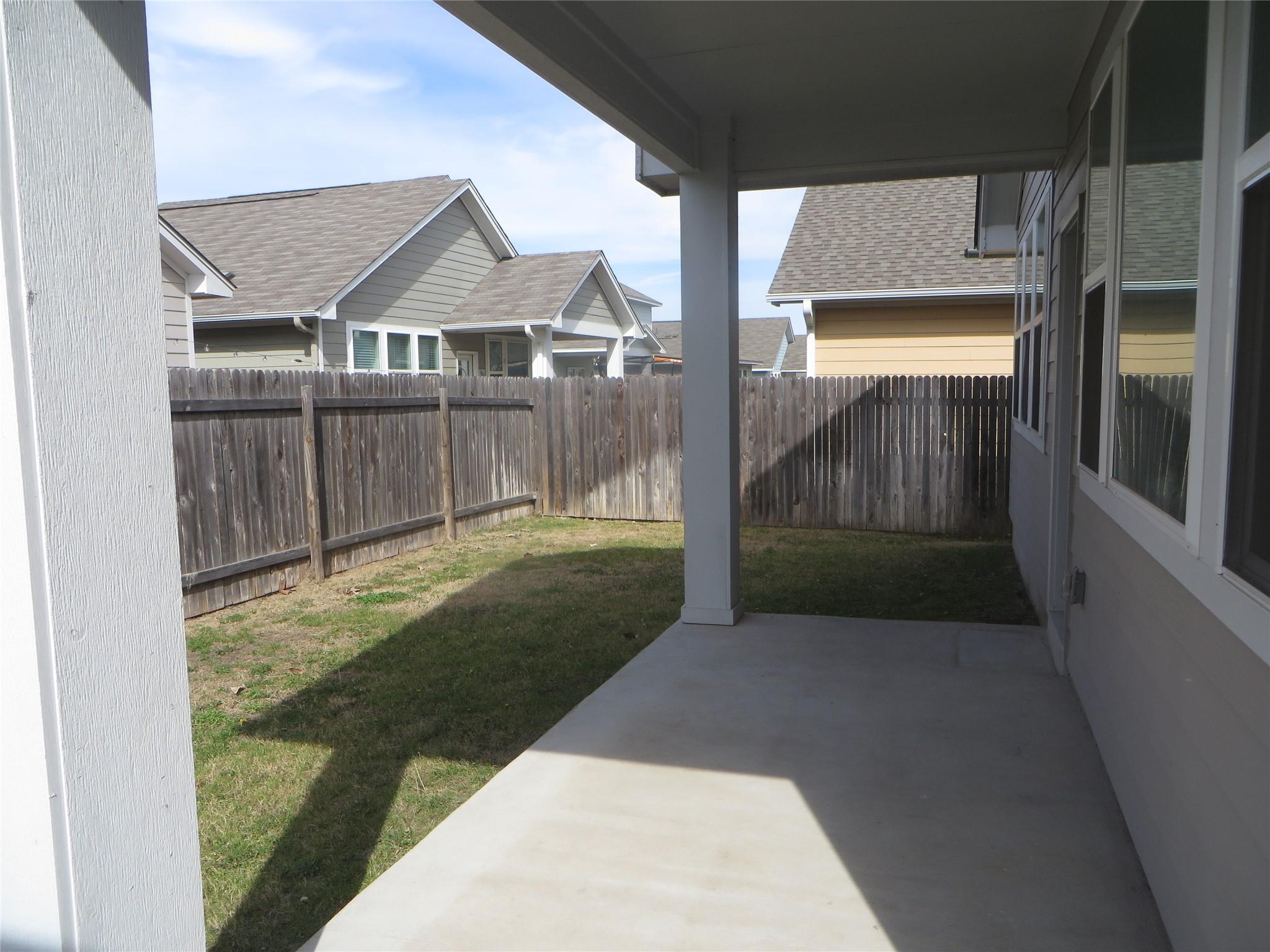 301 La Escalera Dr, Leander, TX 78641
