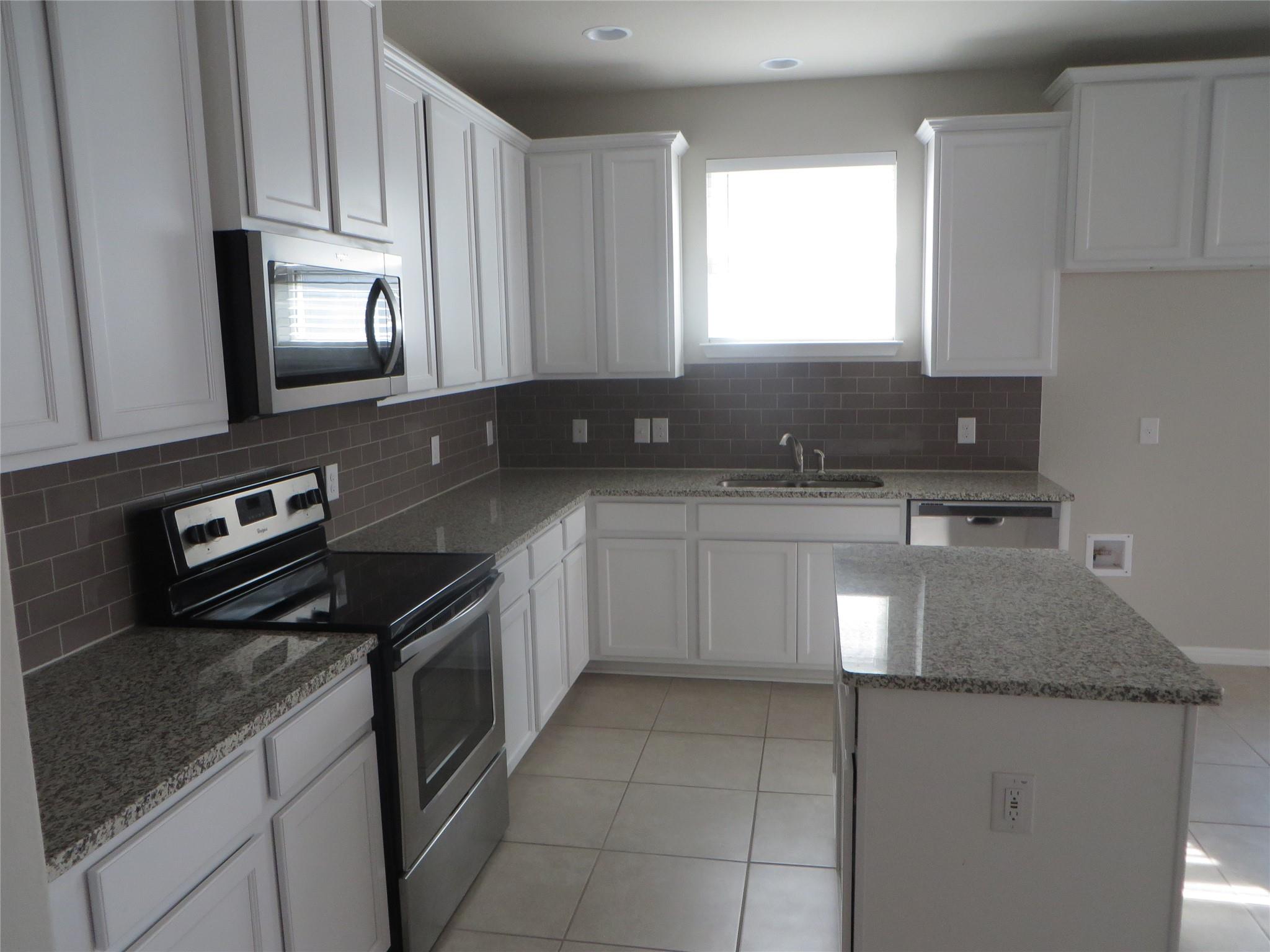 301 La Escalera Dr, Leander, TX 78641