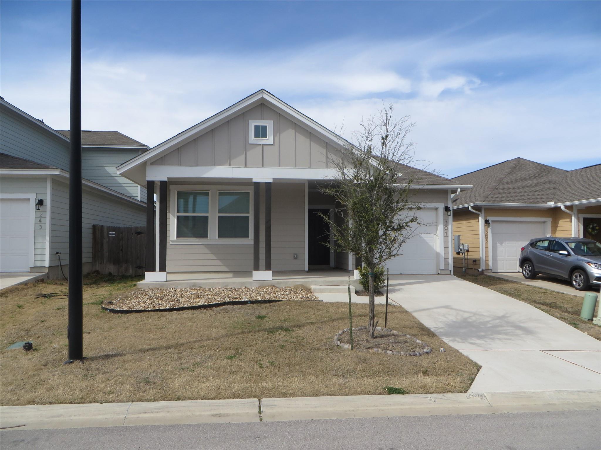 301 La Escalera Dr, Leander, TX 78641