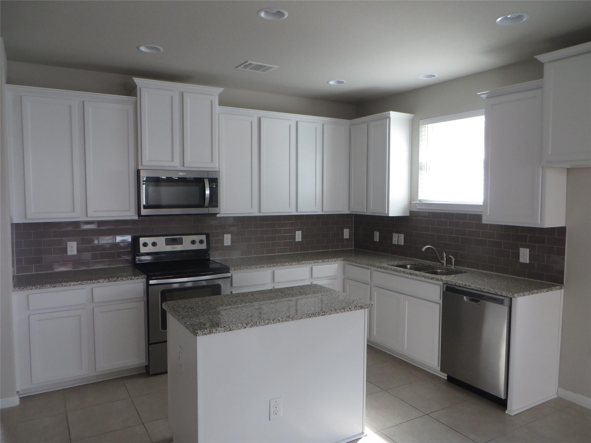 301 La Escalera Dr, Leander, TX 78641