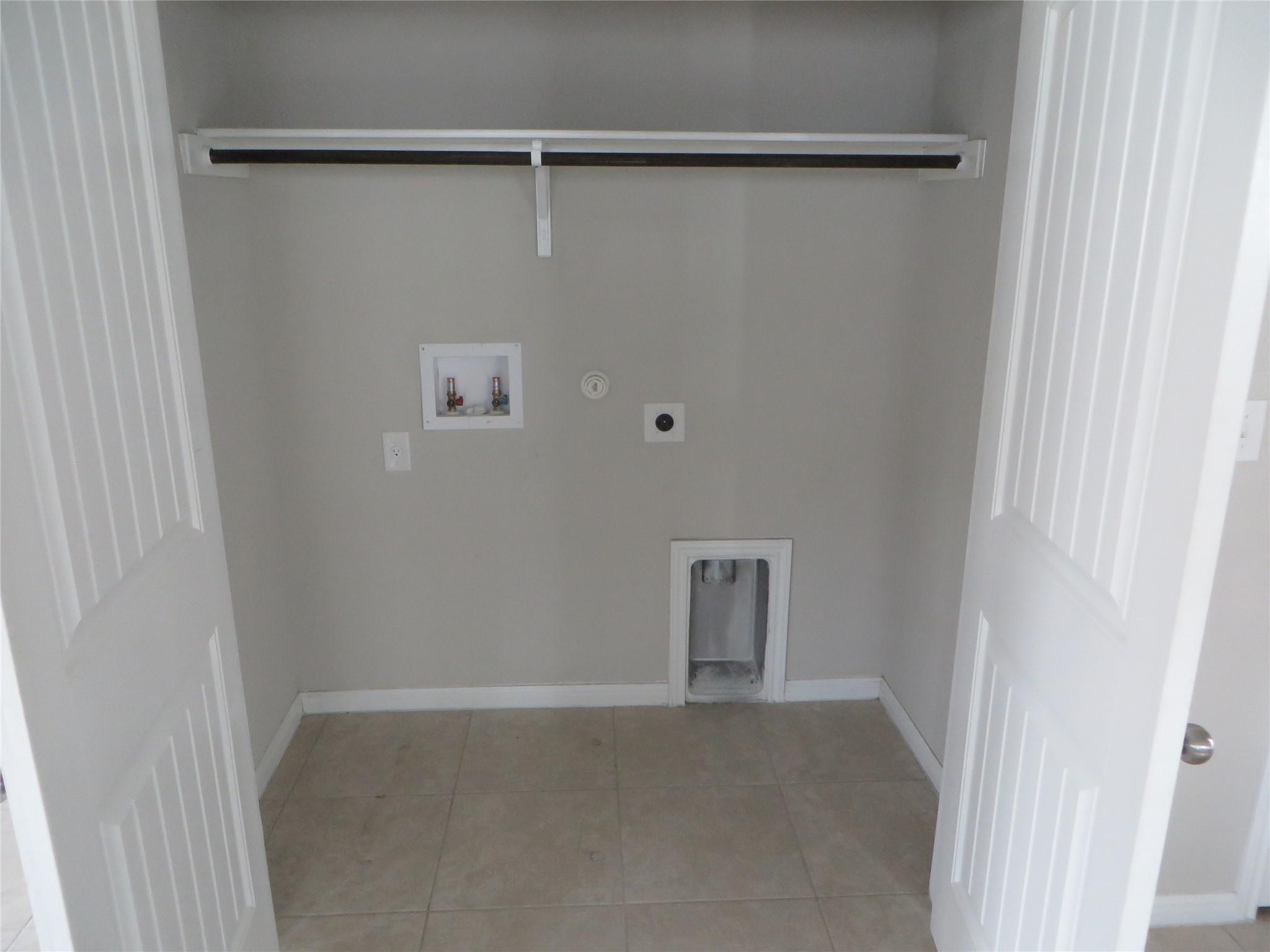 301 La Escalera Dr, Leander, TX 78641