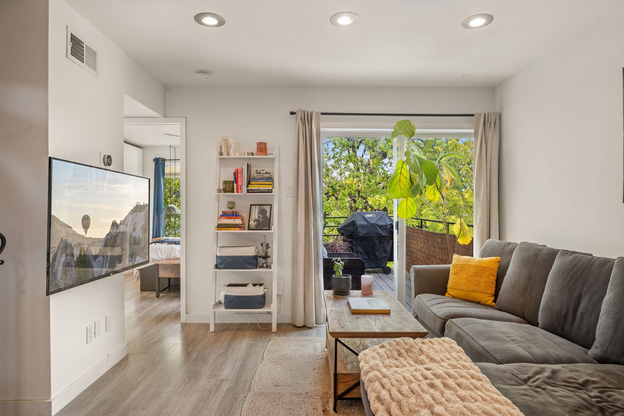 1514 Parker Ln # 208, Austin, TX 78741