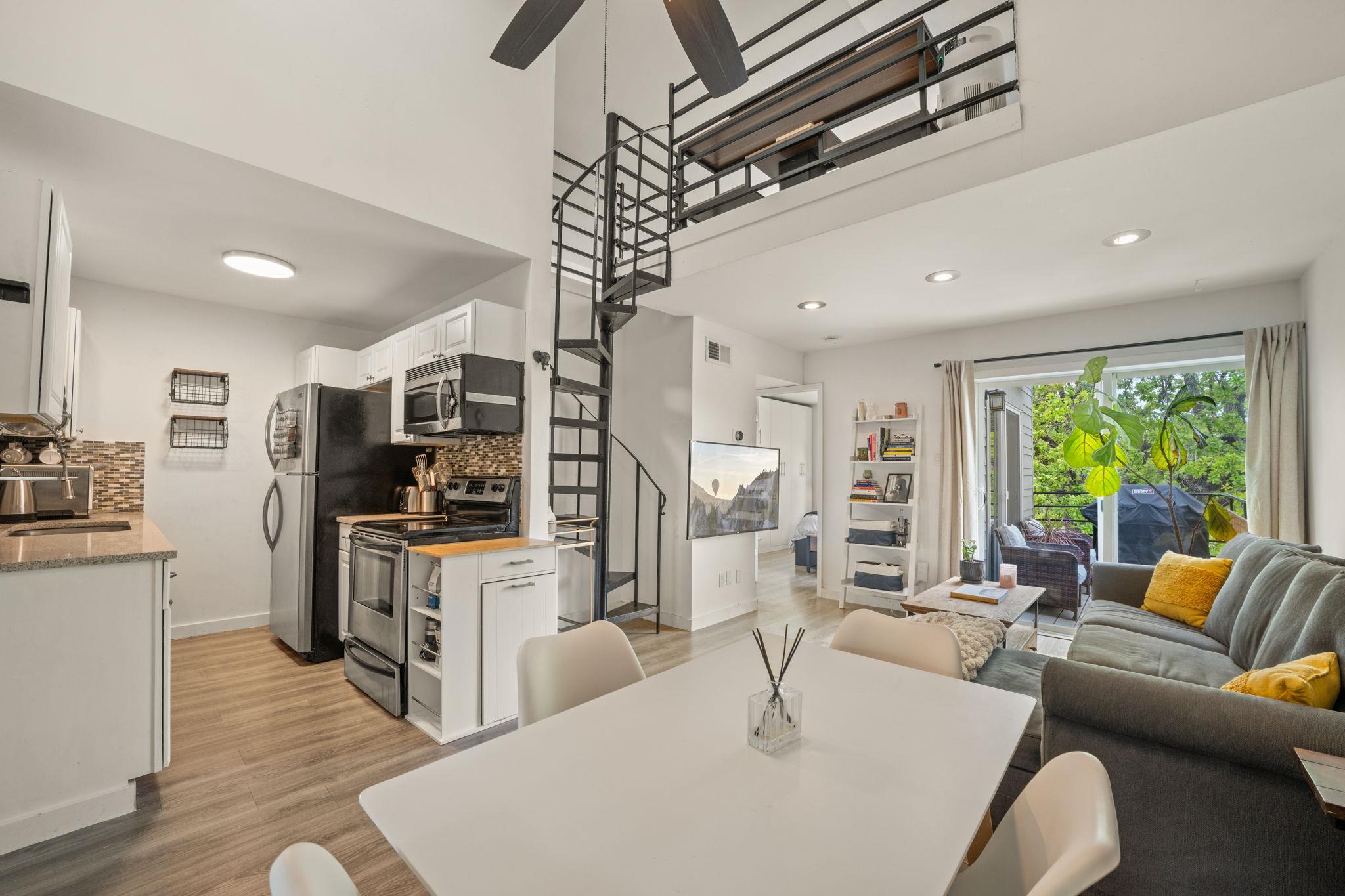 1514 Parker Ln # 208, Austin, TX 78741