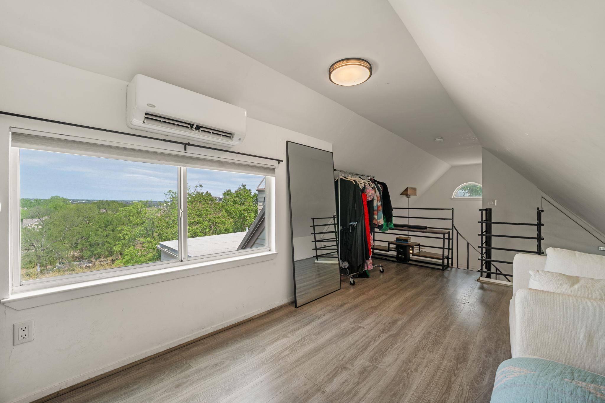 1514 Parker Ln # 208, Austin, TX 78741