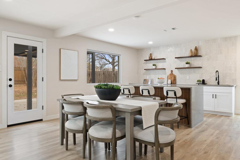 6106 Bridlington Cir, Austin, TX 78745