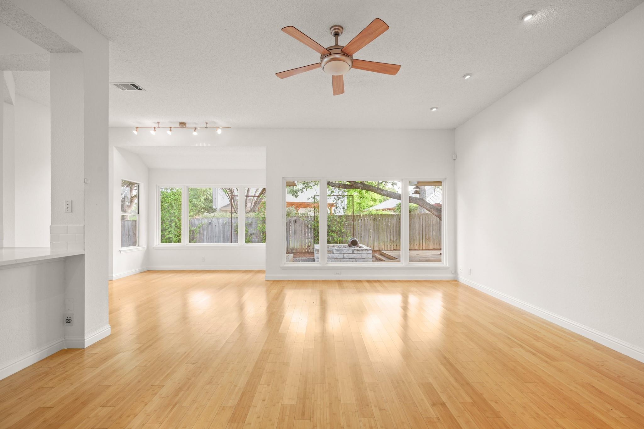 4816 Hale Dr, Austin, TX 78749