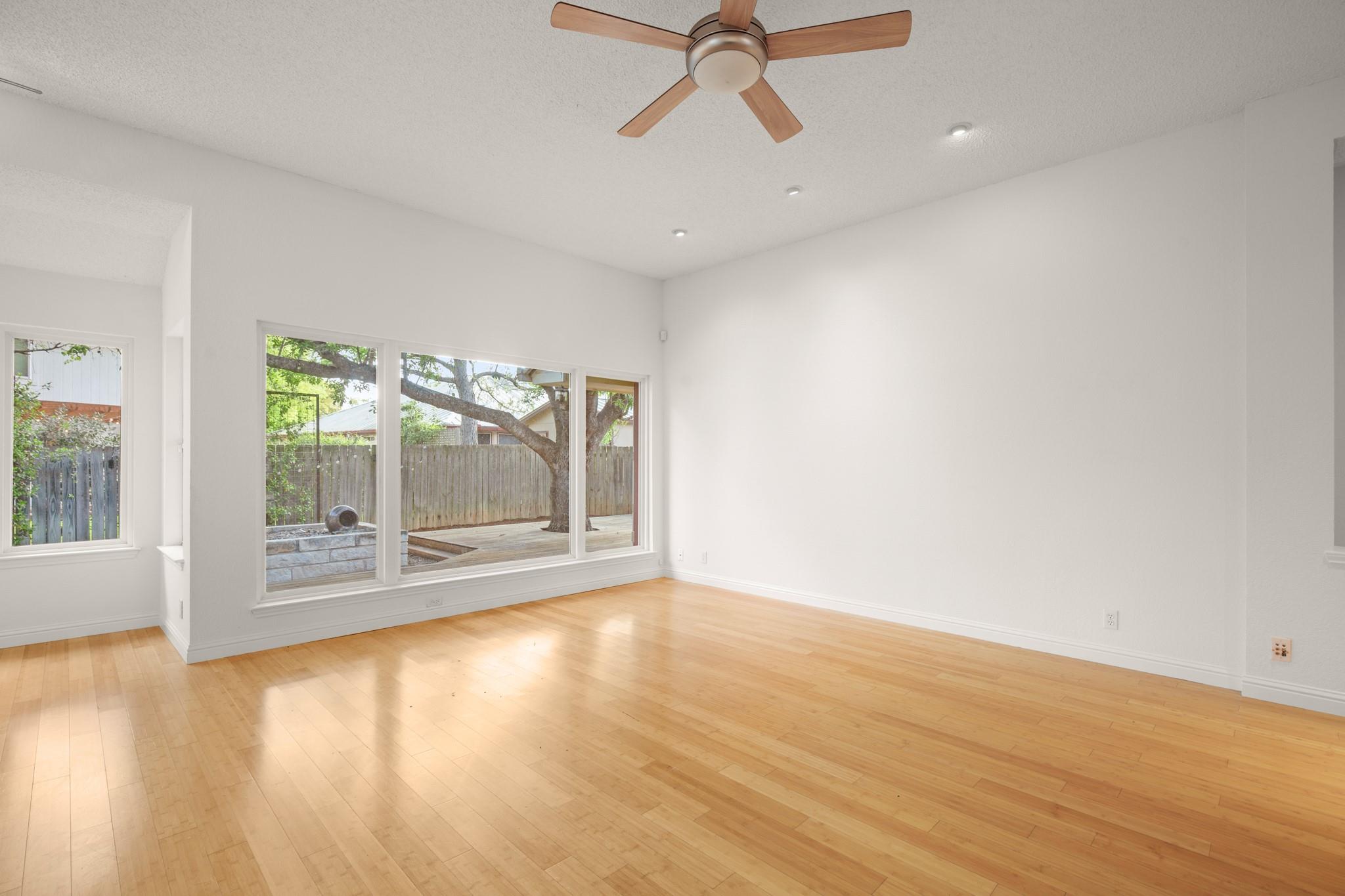 4816 Hale Dr, Austin, TX 78749