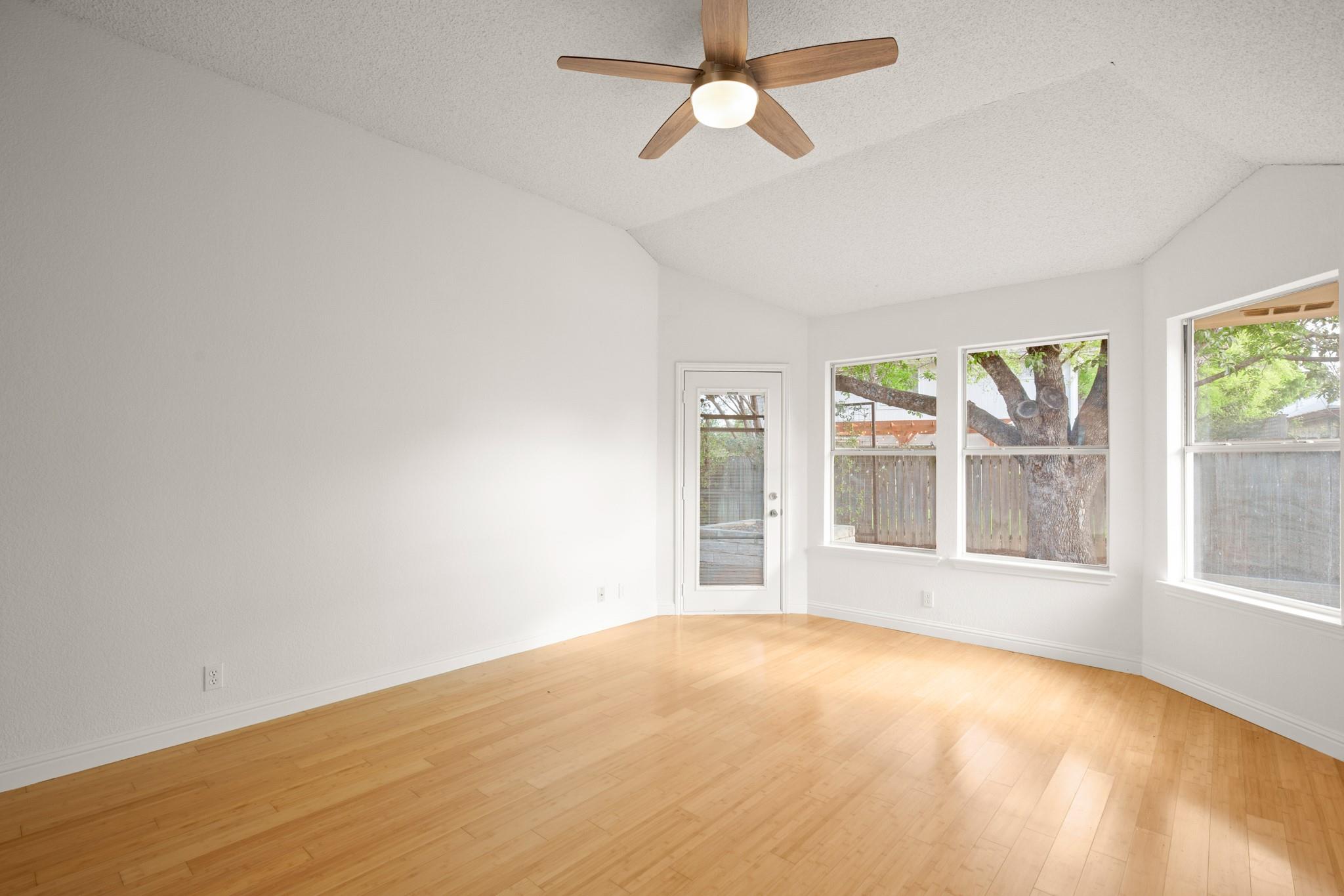 4816 Hale Dr, Austin, TX 78749