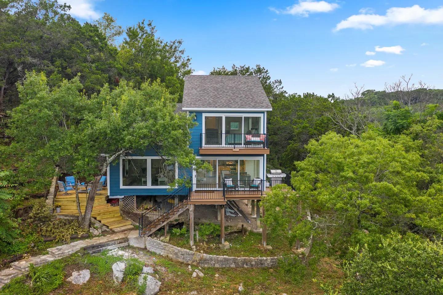 3700 N Hideaway Ln, Lago Vista, TX 78645