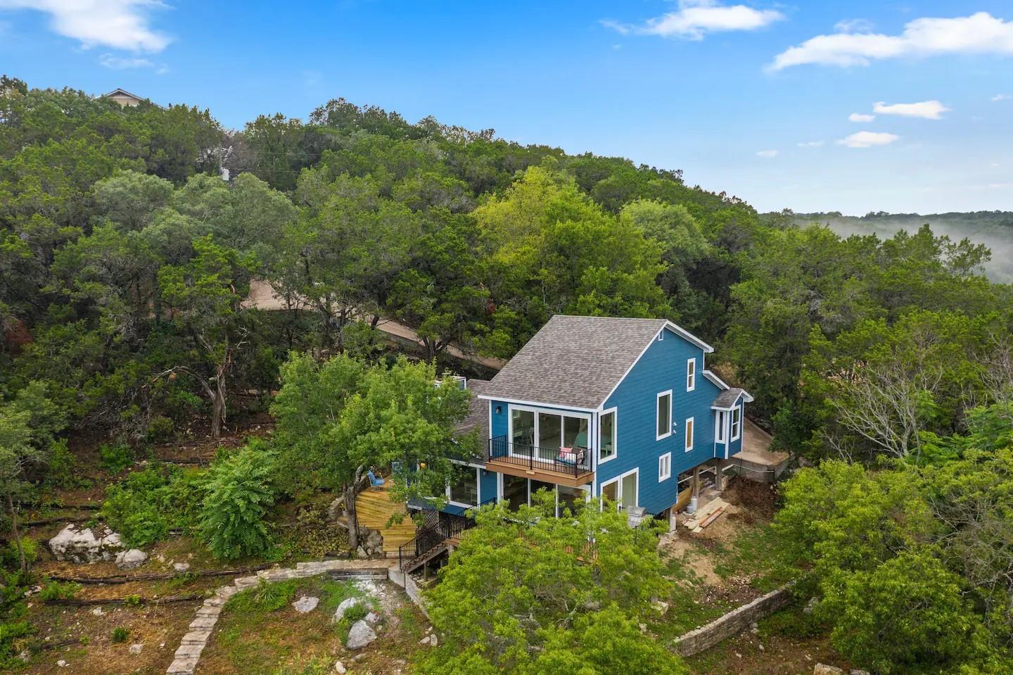 3700 N Hideaway Ln, Lago Vista, TX 78645