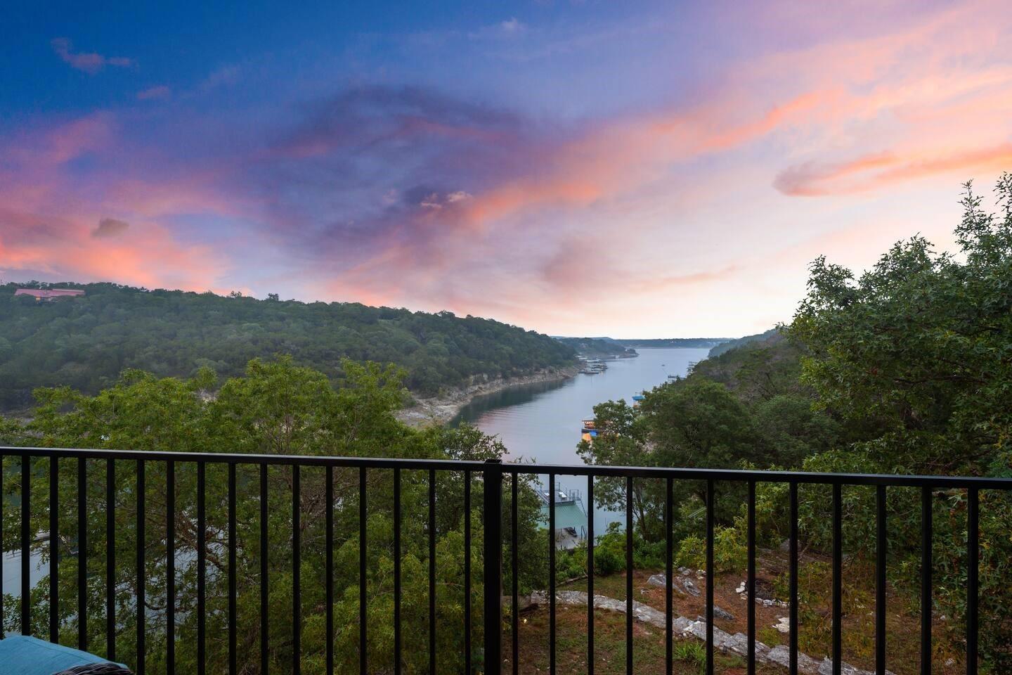 3700 N Hideaway Ln, Lago Vista, TX 78645