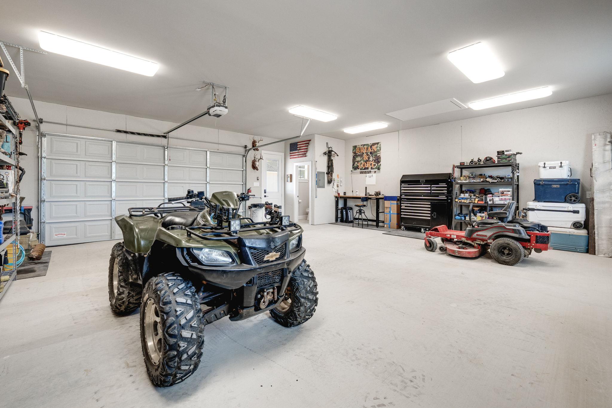 305 Willow Oak Dr, Goldthwaite, TX 76844