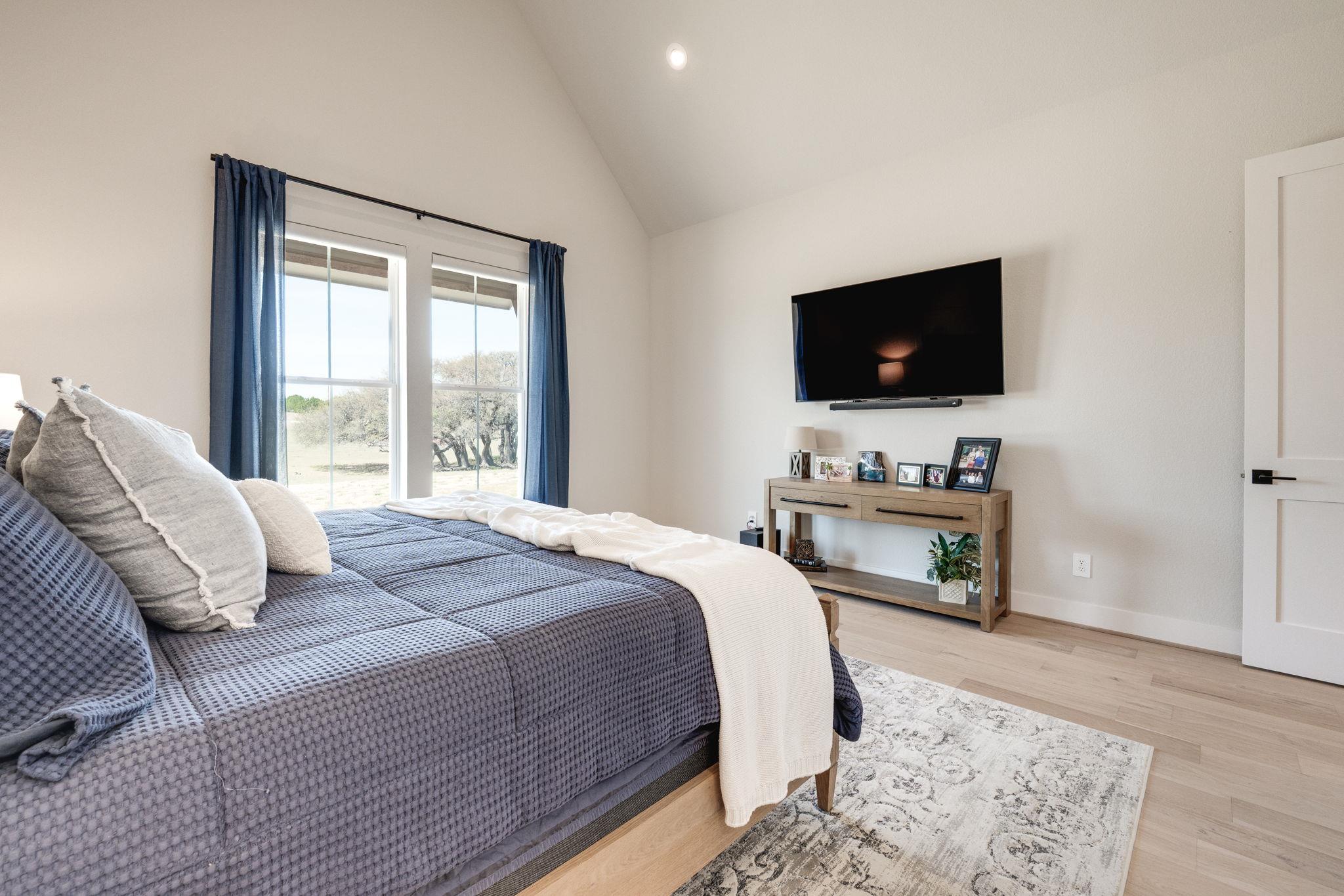 305 Willow Oak Dr, Goldthwaite, TX 76844