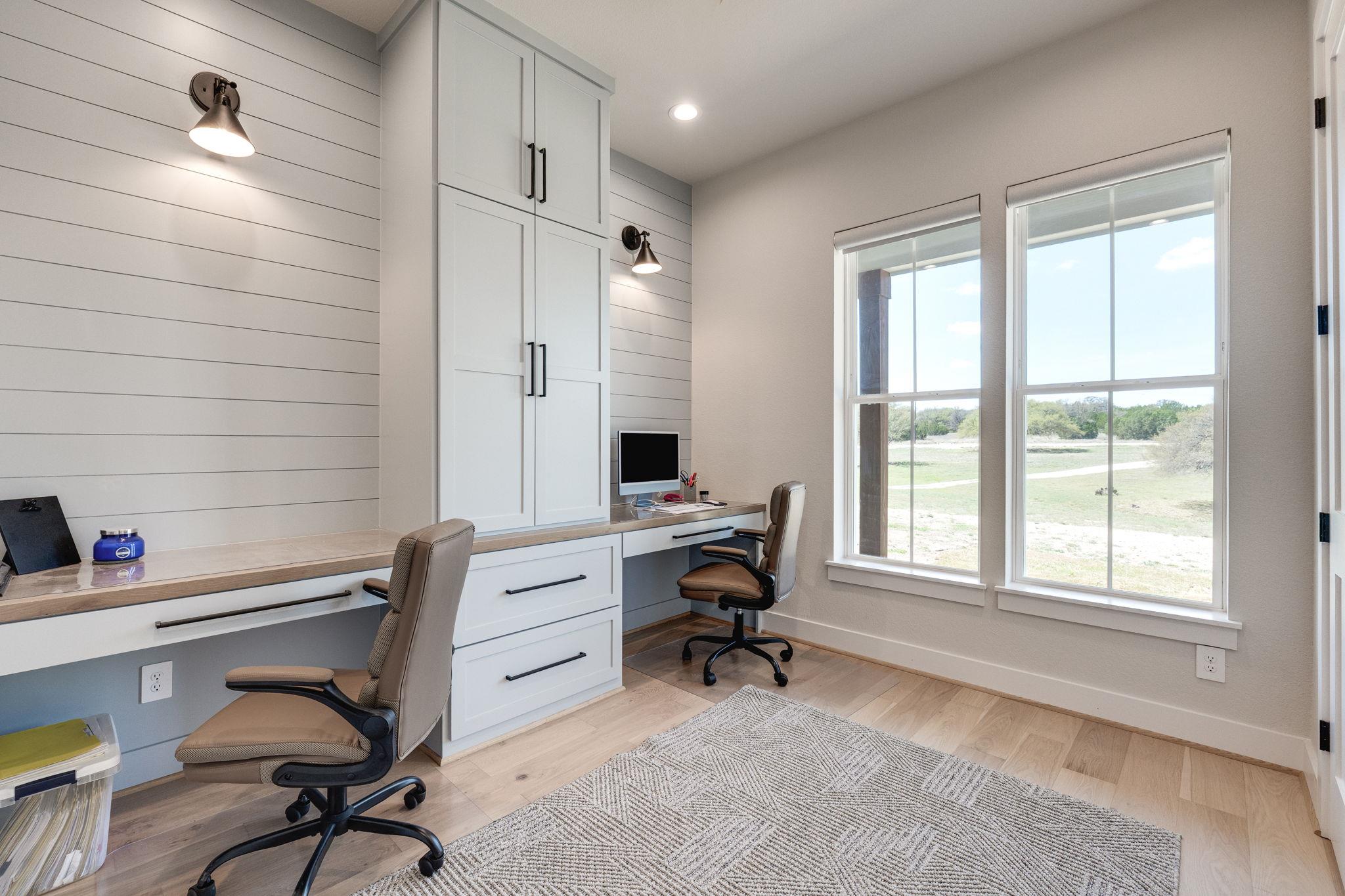 305 Willow Oak Dr, Goldthwaite, TX 76844