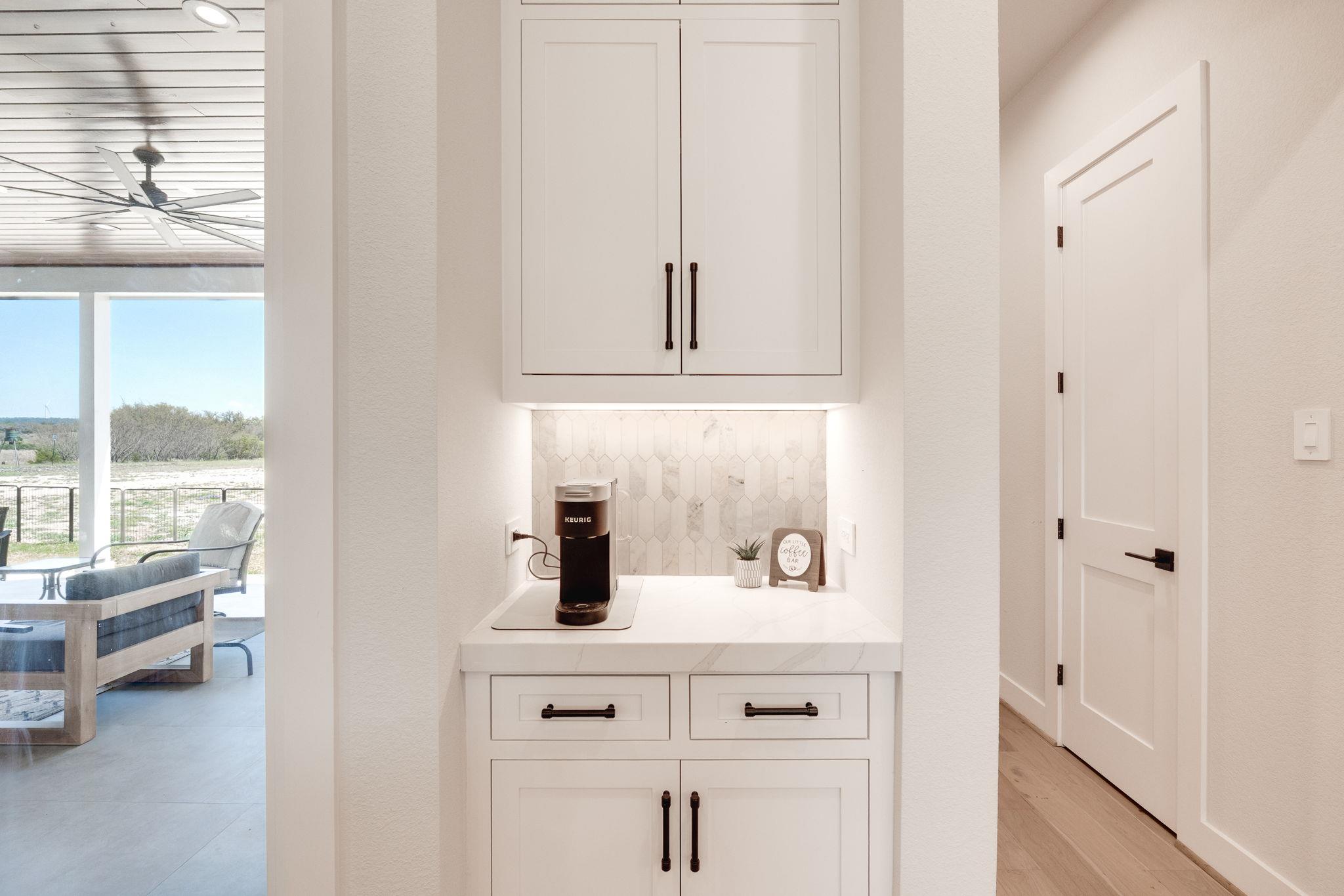 305 Willow Oak Dr, Goldthwaite, TX 76844