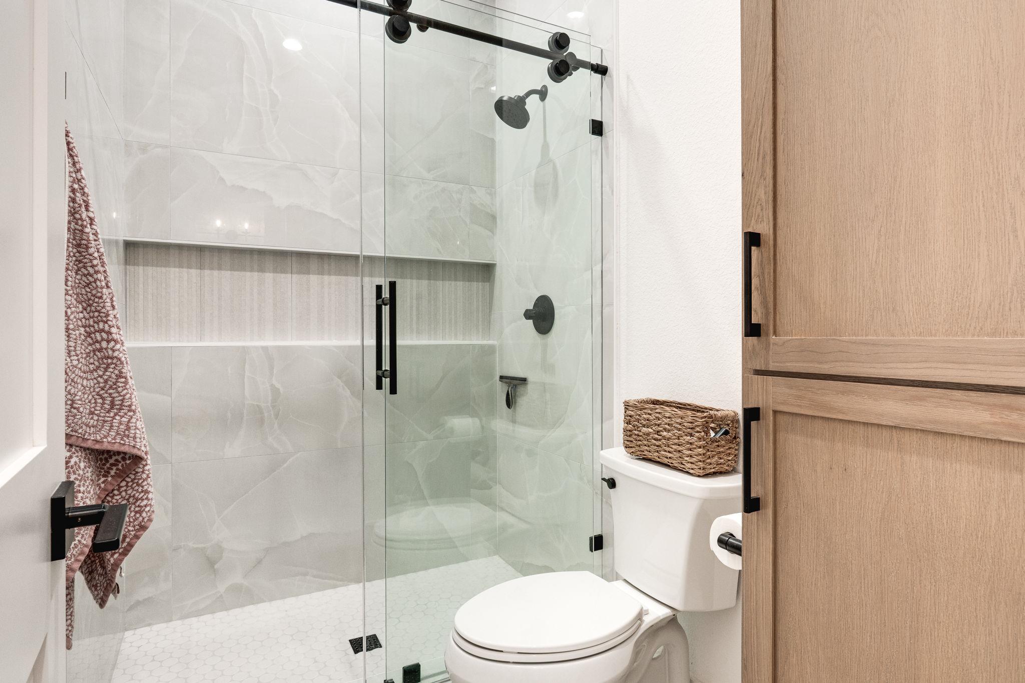 305 Willow Oak Dr, Goldthwaite, TX 76844