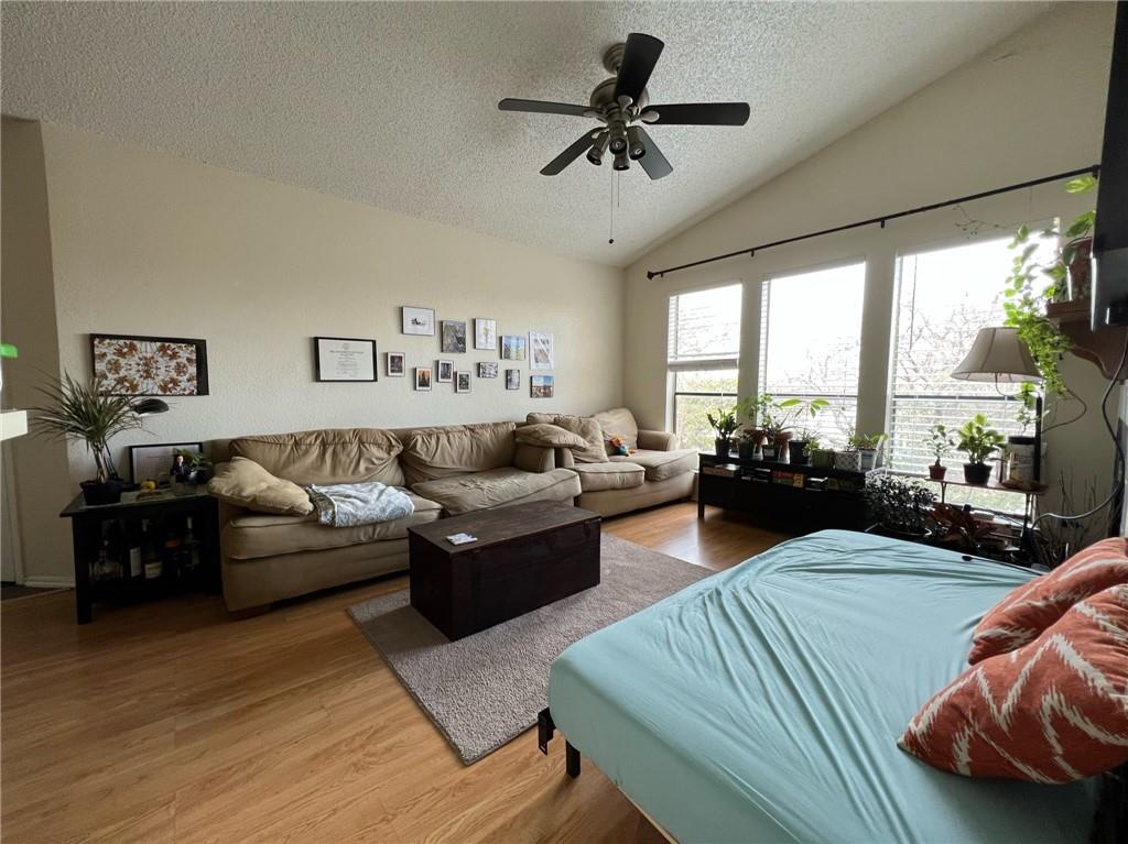 2706 Salado St # 302, Austin, TX 78705