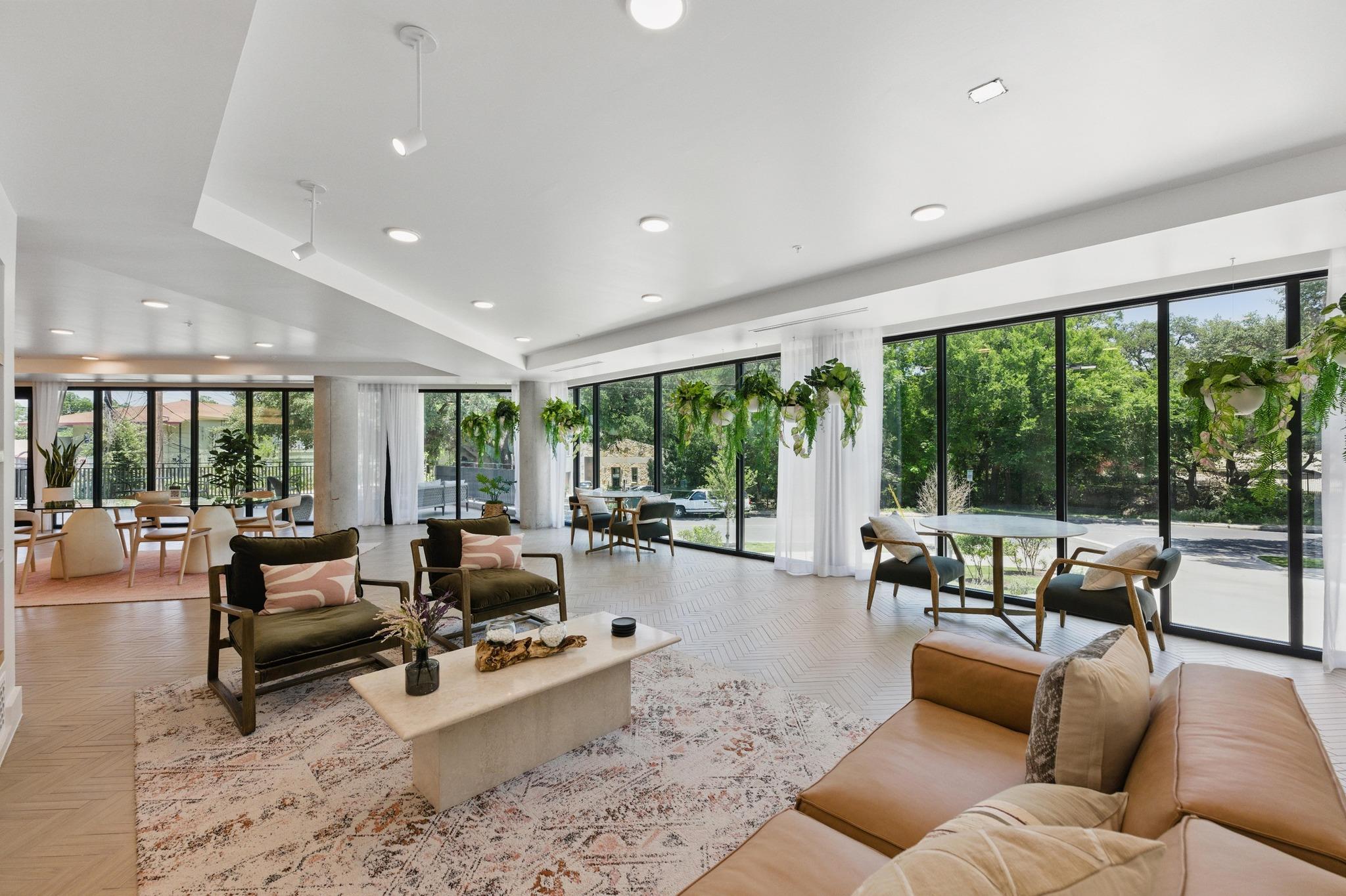 2209 S 1st St # 321, Austin, TX 78704