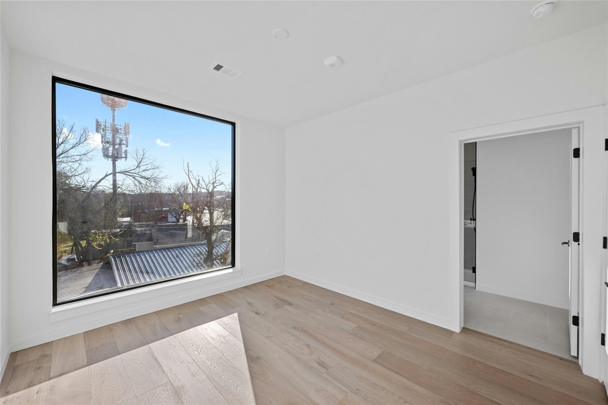 2209 S 1st St # 321, Austin, TX 78704