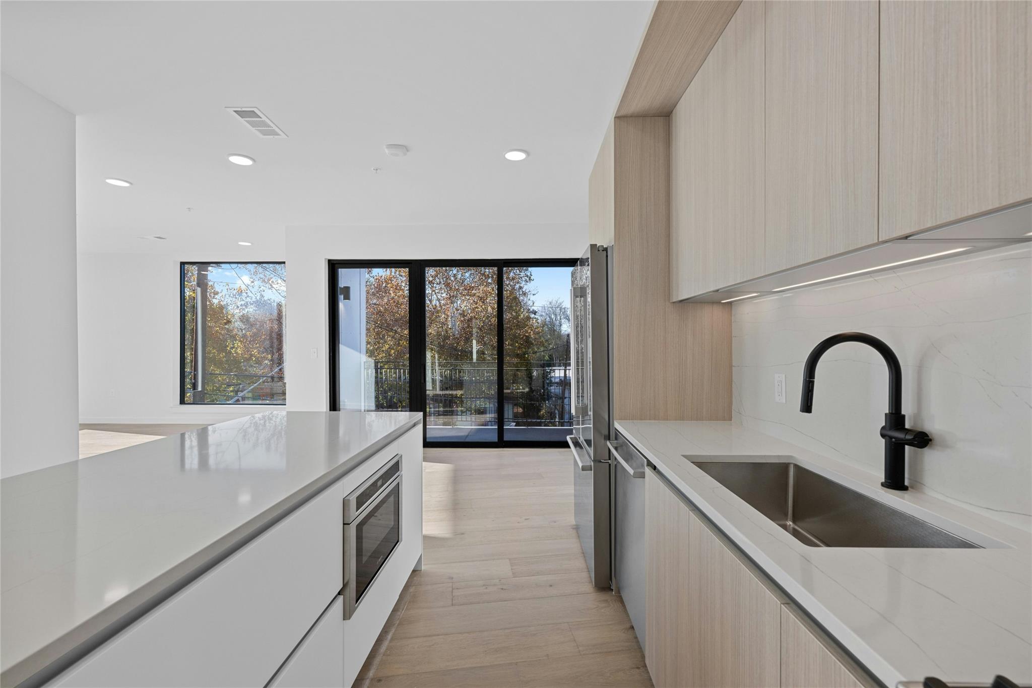 2209 S 1st St # 321, Austin, TX 78704