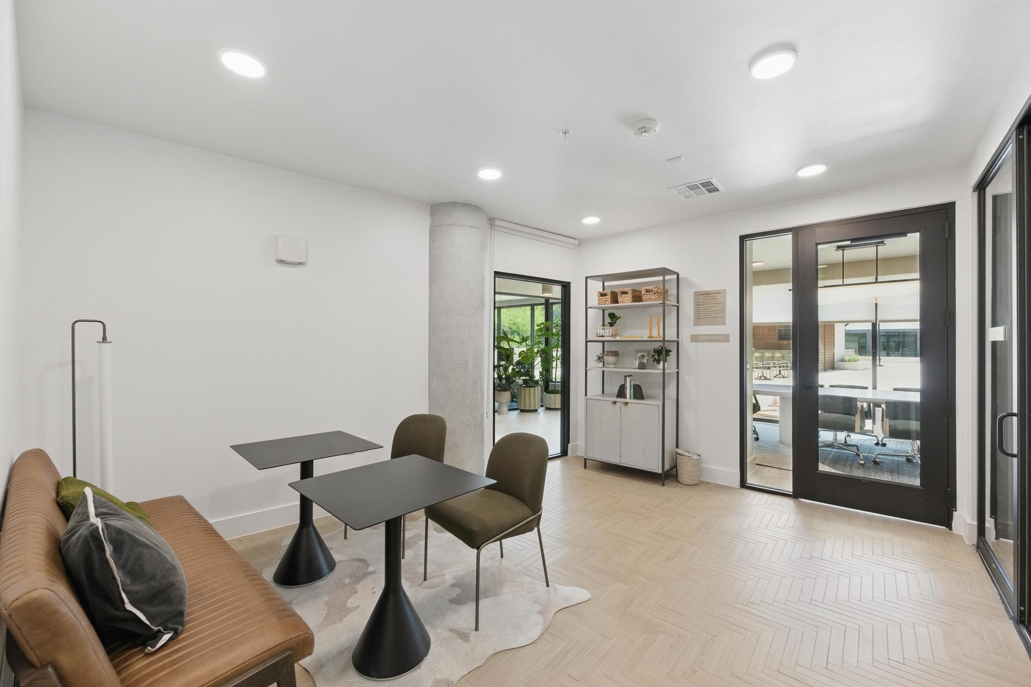 2209 S 1st St # 321, Austin, TX 78704